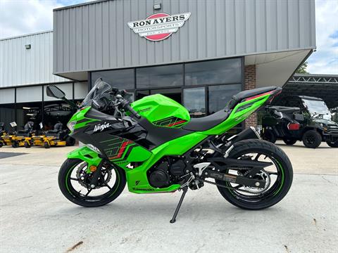 2023 Kawasaki Ninja 400 KRT Edition in Greenville, North Carolina - Photo 38