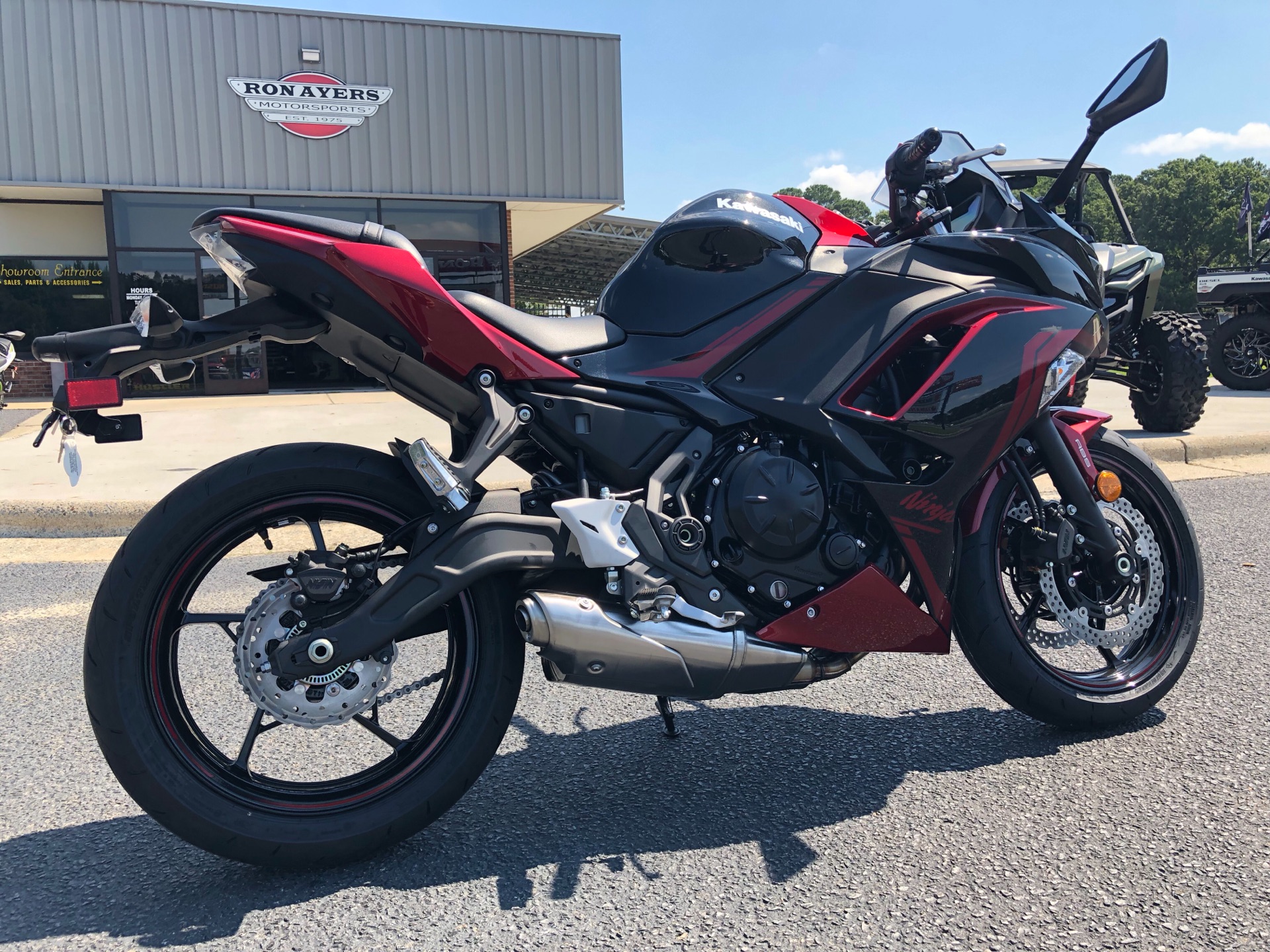 2021 Kawasaki Ninja 650 ABS in Greenville, North Carolina - Photo 11
