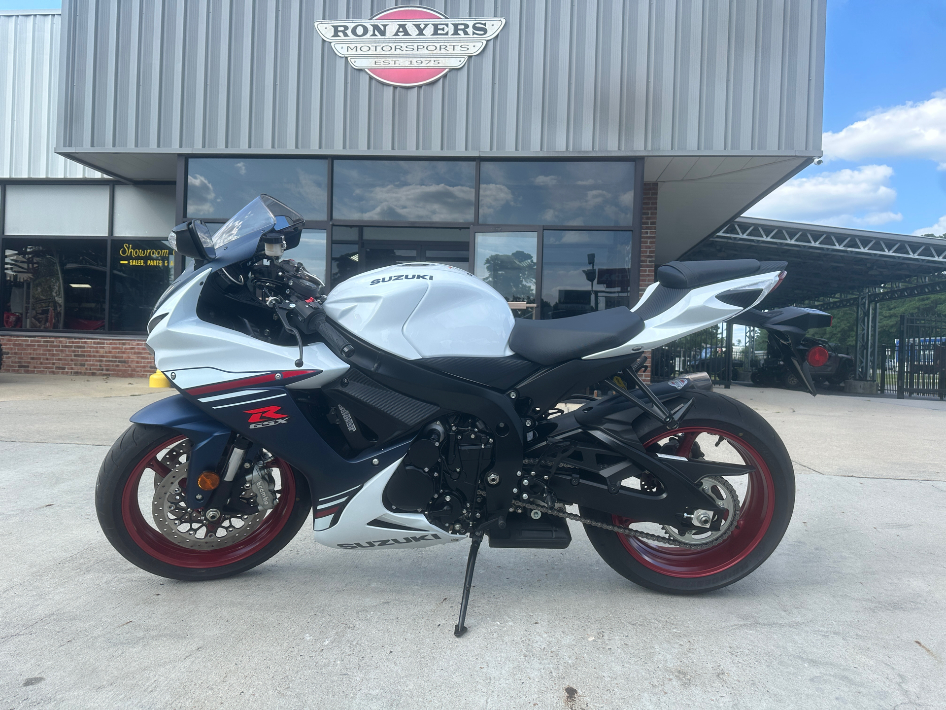 2024 Suzuki GSX-R600 in Greenville, North Carolina - Photo 16