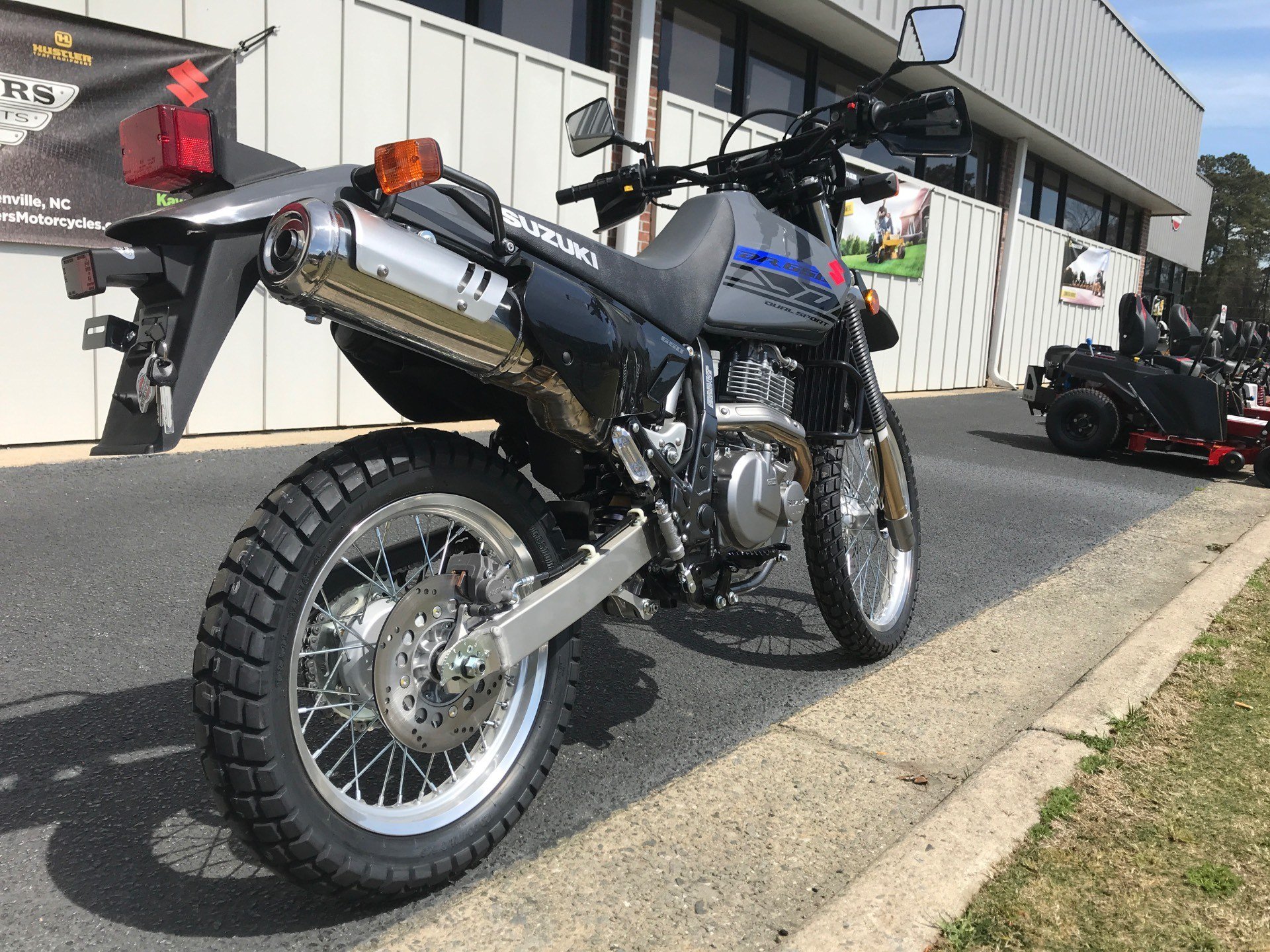 suzuki dr650s 2020