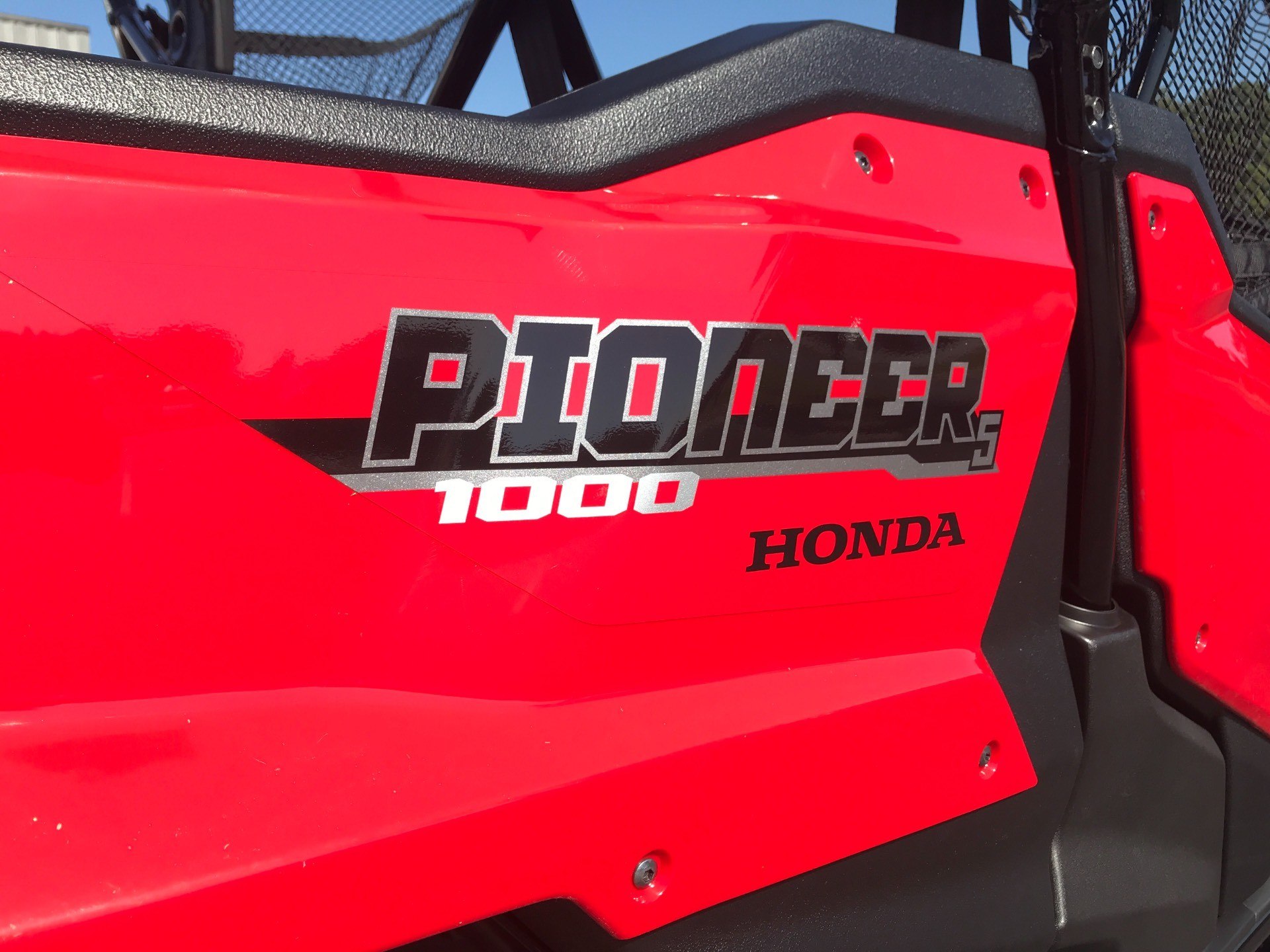 2021 Honda Pioneer 1000-5 Deluxe in Greenville, North Carolina - Photo 14