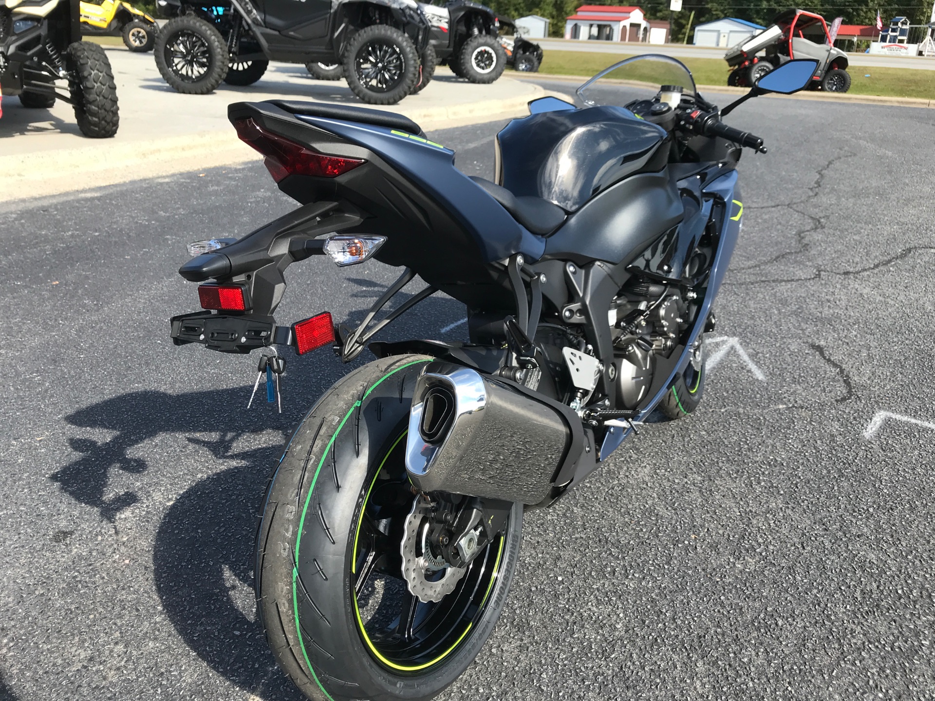 2023 Kawasaki Ninja ZX-6R in Greenville, North Carolina - Photo 11