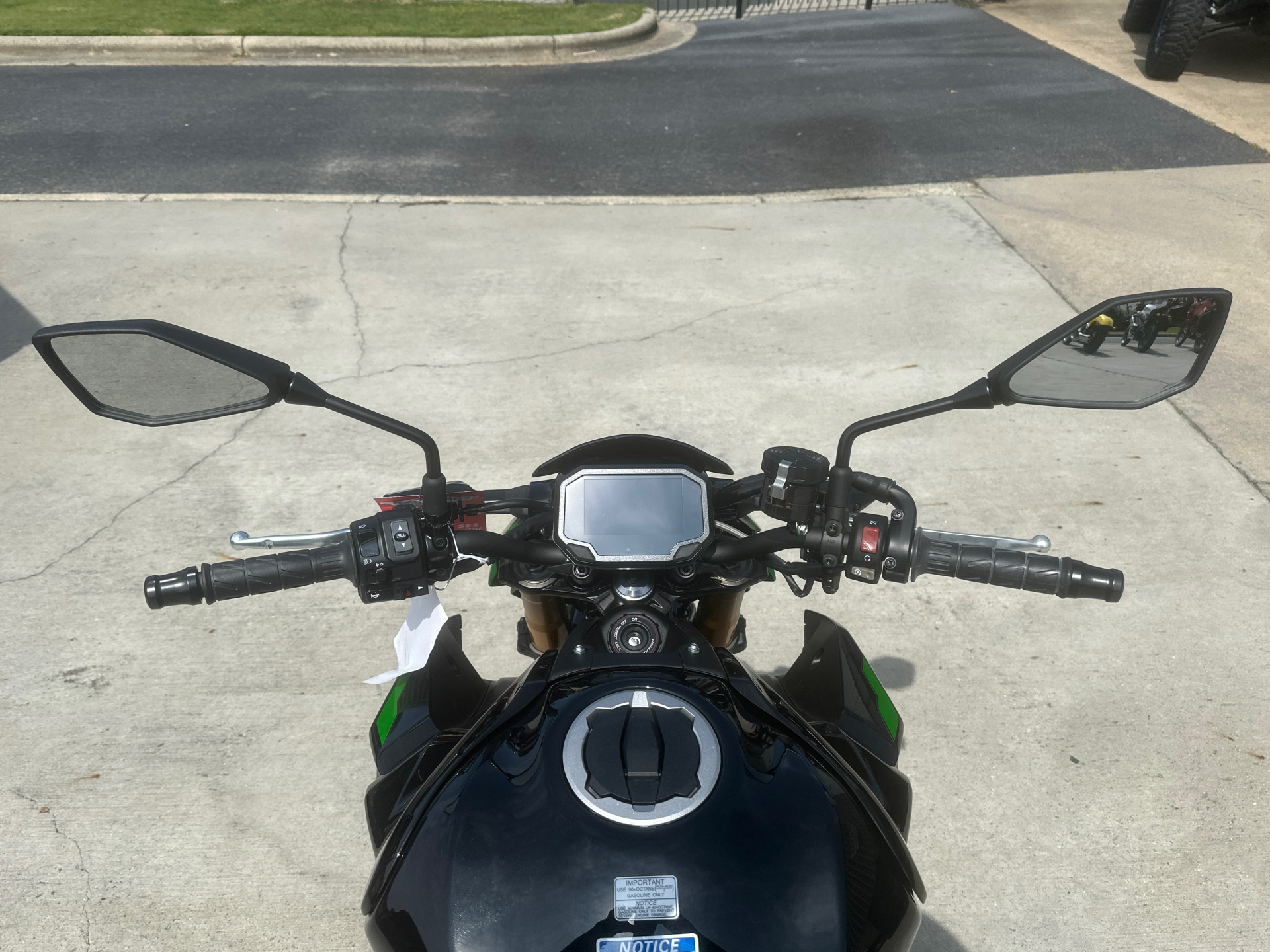 2024 Kawasaki Z900 SE ABS in Greenville, North Carolina - Photo 24