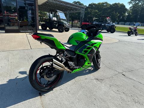 2014 Kawasaki Ninja® 300 ABS SE in Greenville, North Carolina - Photo 3