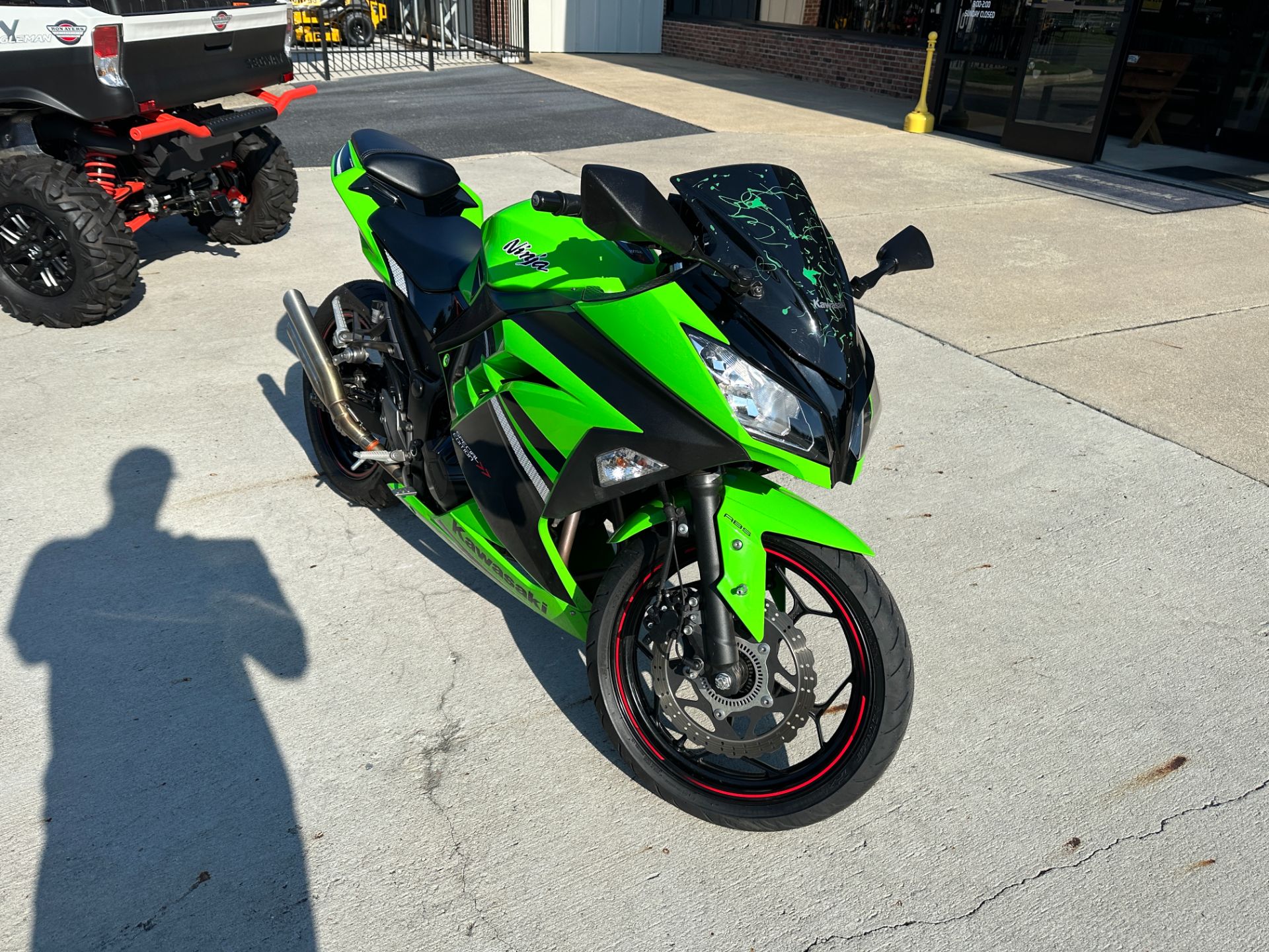 2014 Kawasaki Ninja® 300 ABS SE in Greenville, North Carolina - Photo 8
