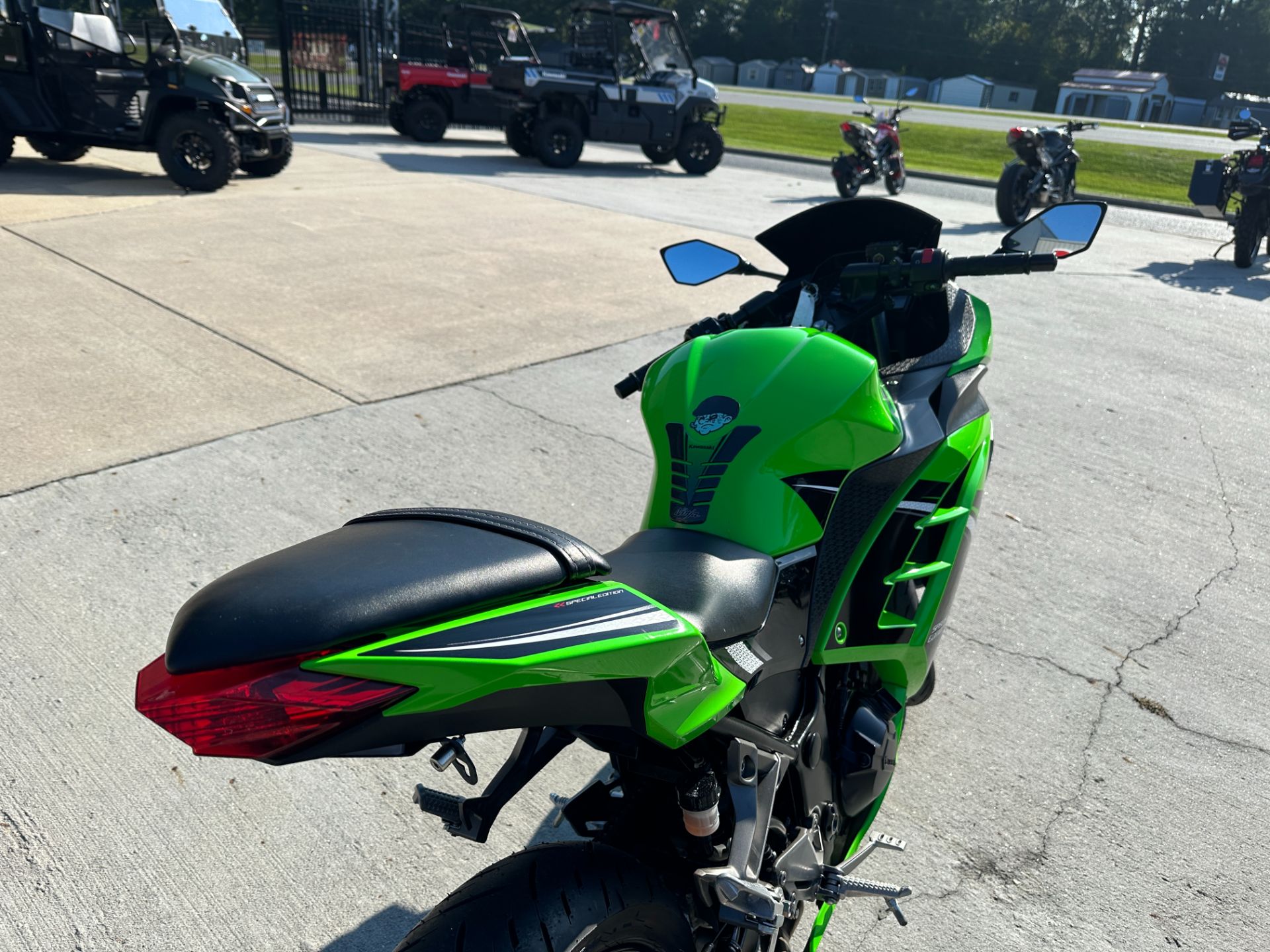 2014 Kawasaki Ninja® 300 ABS SE in Greenville, North Carolina - Photo 11