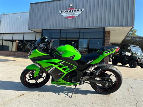 2014 Kawasaki Ninja® 300 ABS SE in Greenville, North Carolina - Photo 16