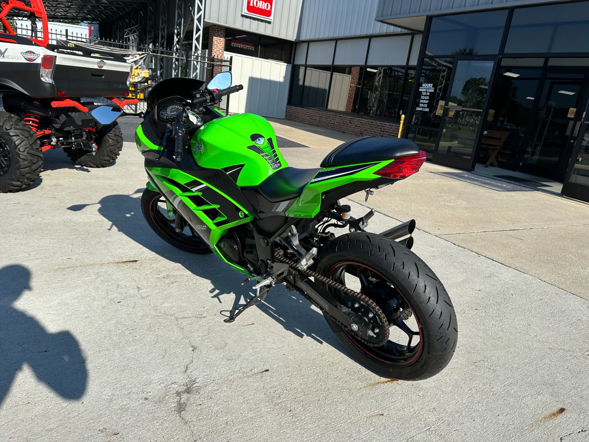 2014 Kawasaki Ninja® 300 ABS SE in Greenville, North Carolina - Photo 20
