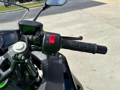 2023 Kawasaki Ninja 400 ABS KRT Edition in Greenville, North Carolina - Photo 30