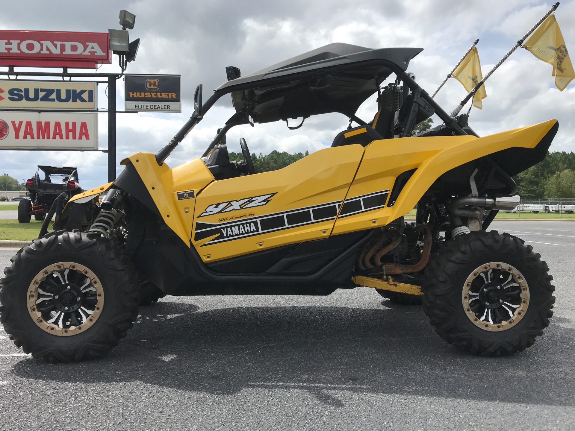 2016 Yamaha YXZ1000R SE in Greenville, North Carolina - Photo 8