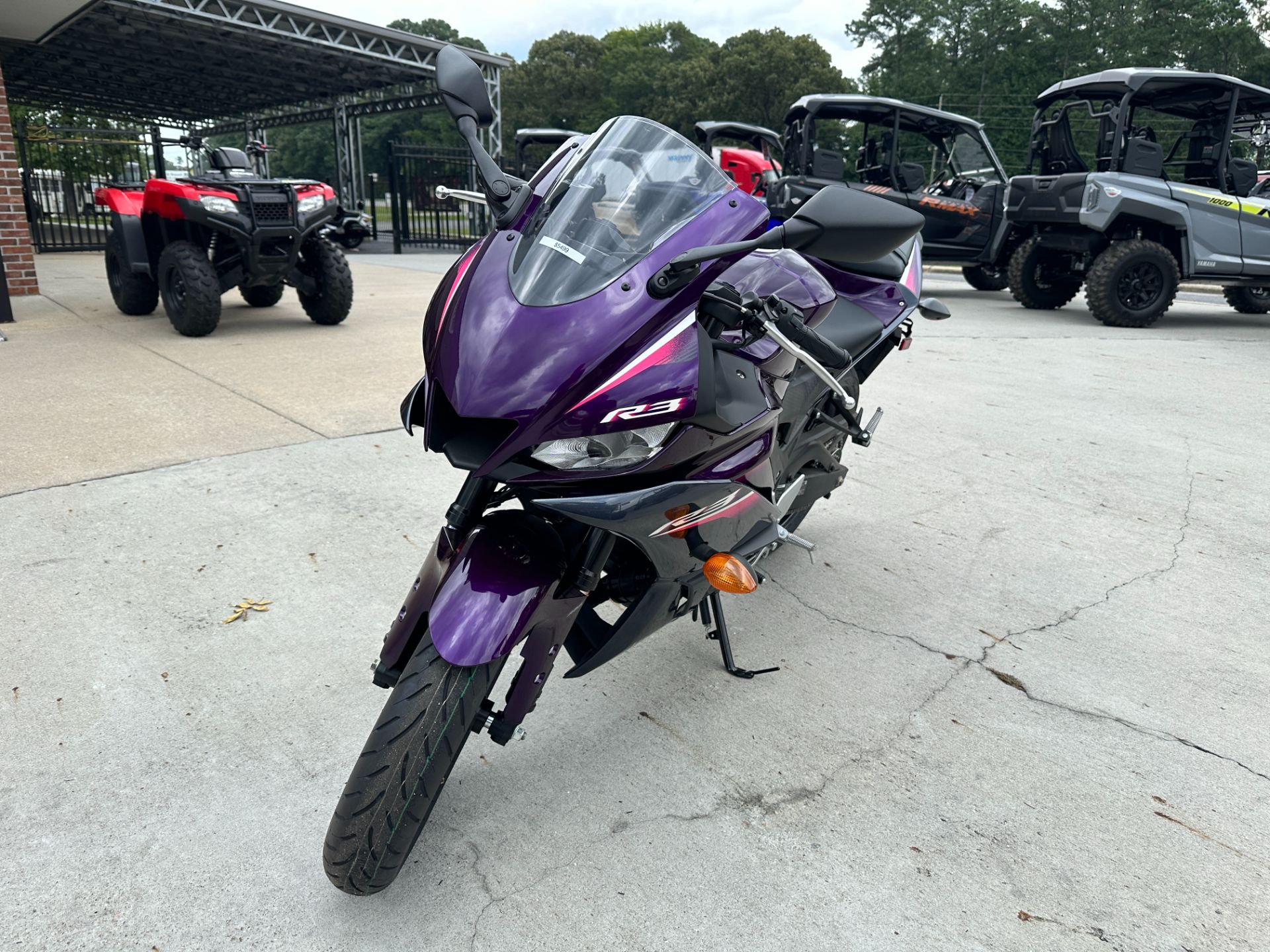 2023 Yamaha YZF-R3 ABS in Greenville, North Carolina - Photo 19