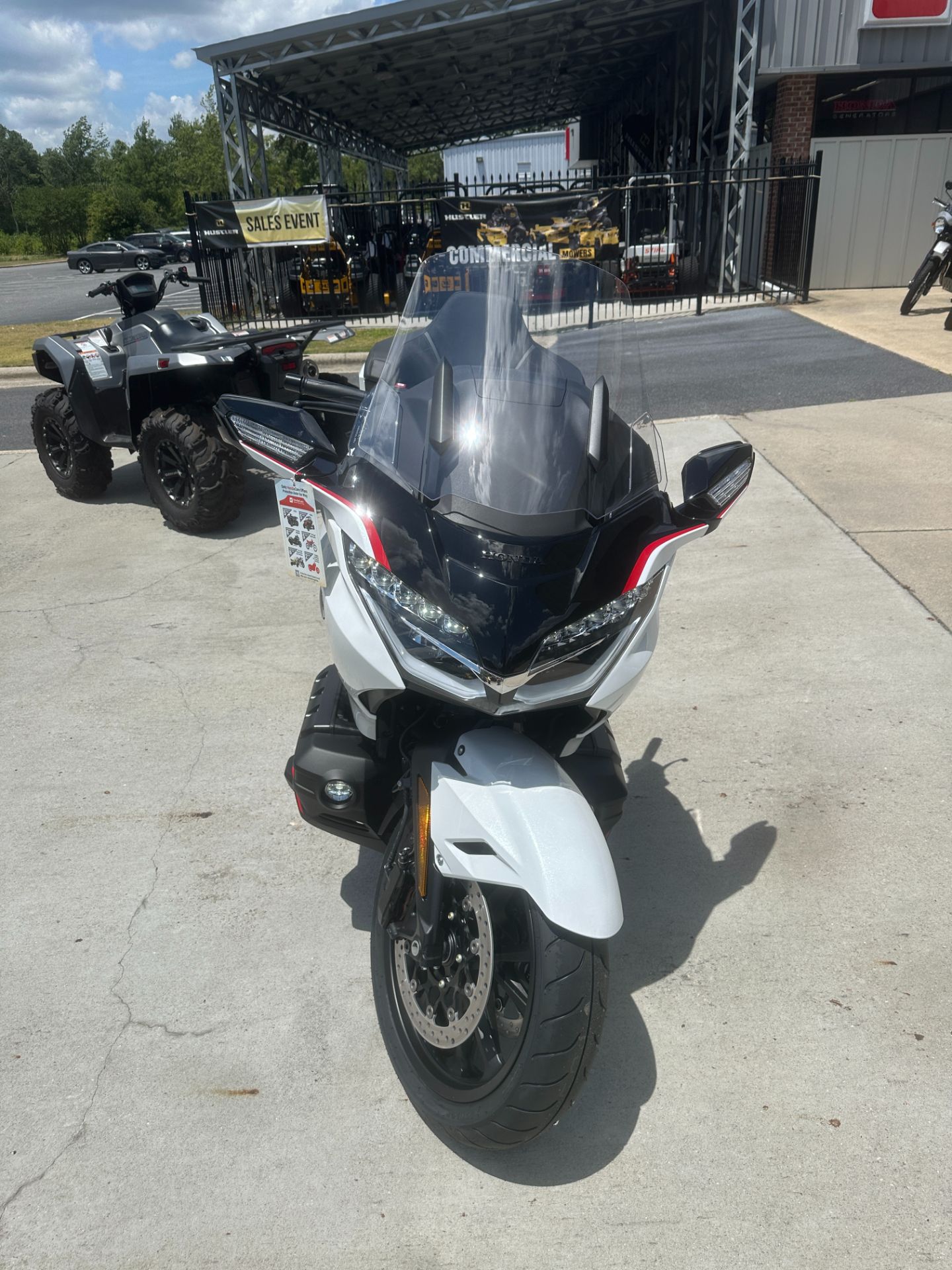 2024 Honda Gold Wing Tour in Greenville, North Carolina - Photo 4