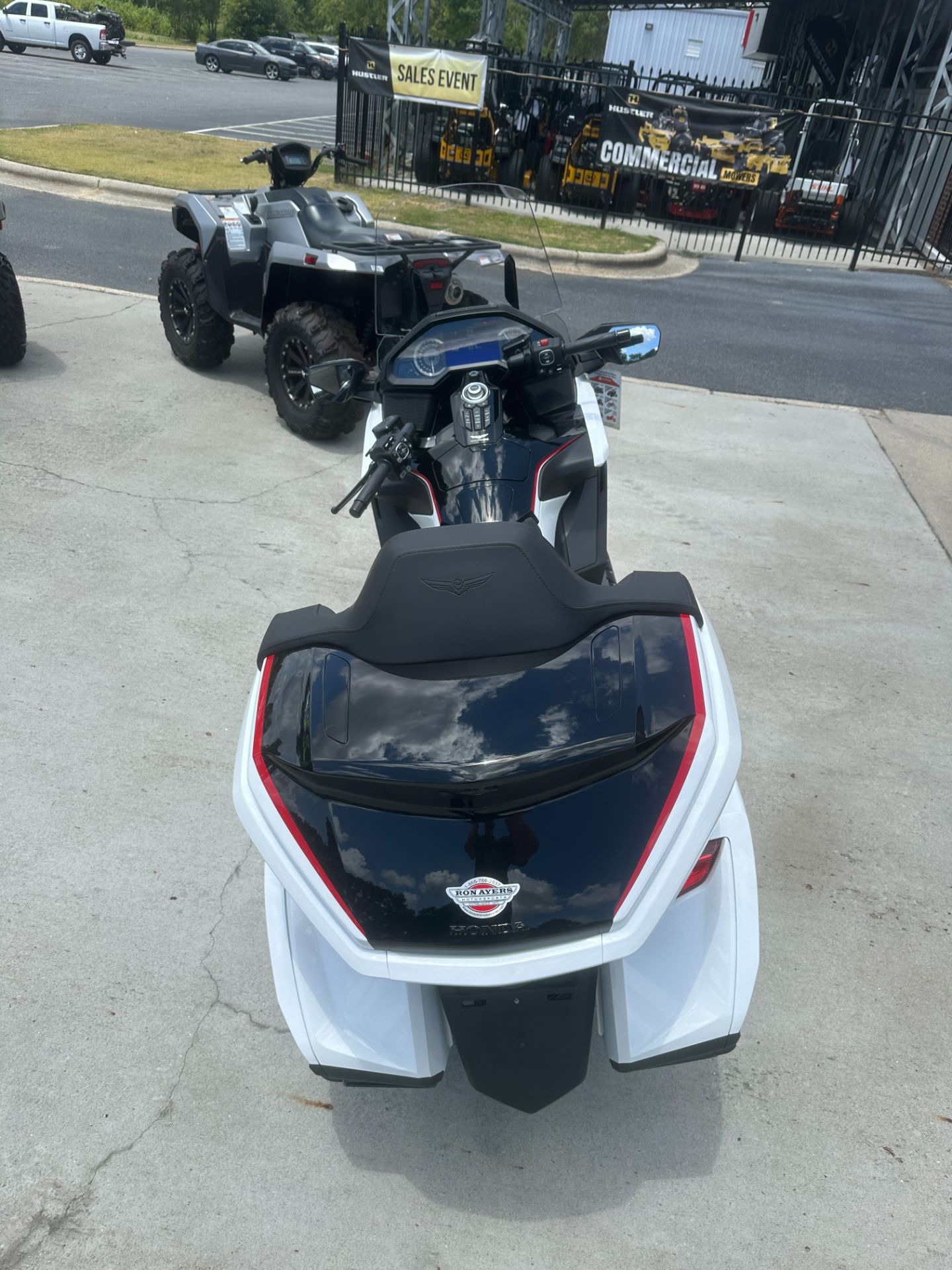 2024 Honda Gold Wing Tour in Greenville, North Carolina - Photo 31