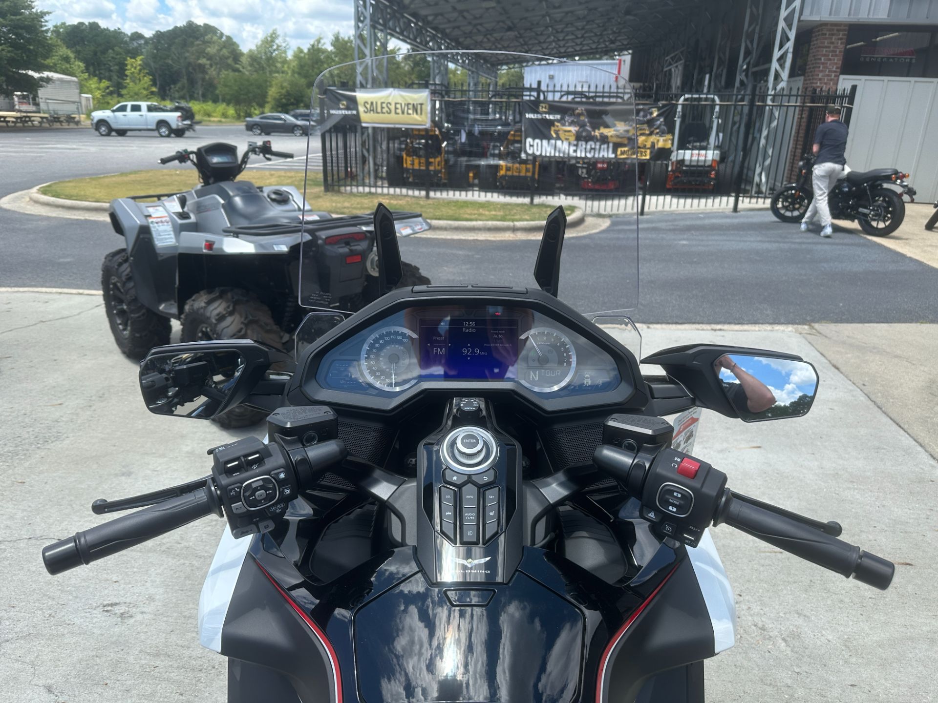 2024 Honda Gold Wing Tour in Greenville, North Carolina - Photo 32