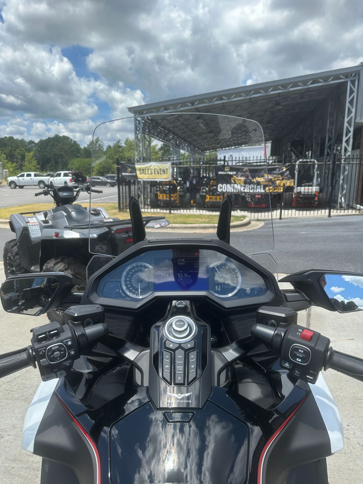 2024 Honda Gold Wing Tour in Greenville, North Carolina - Photo 41