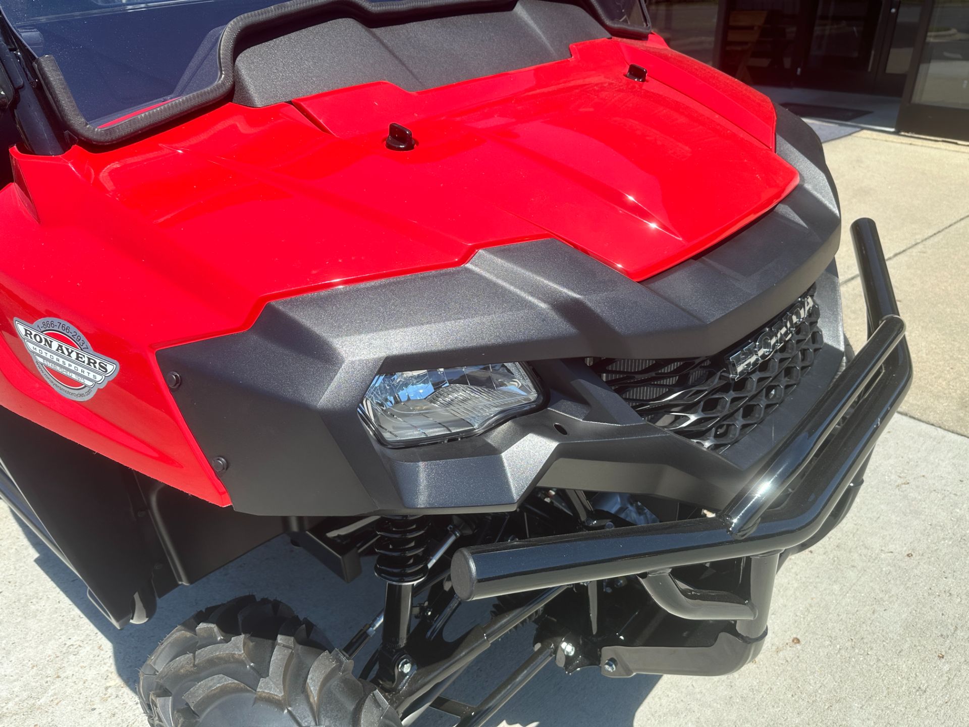 2025 Honda Pioneer 700 Deluxe in Greenville, North Carolina - Photo 10