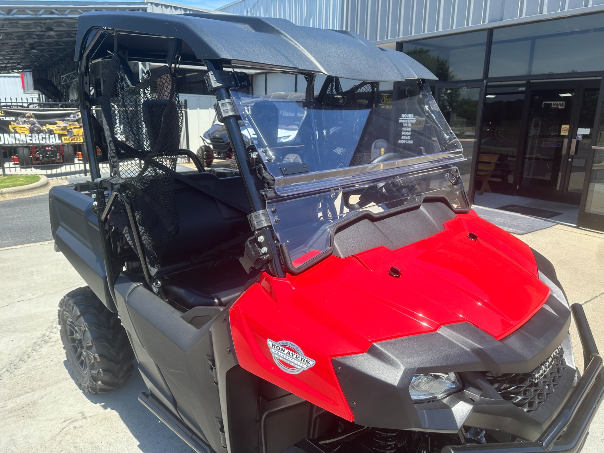 2025 Honda Pioneer 700 Deluxe in Greenville, North Carolina - Photo 13