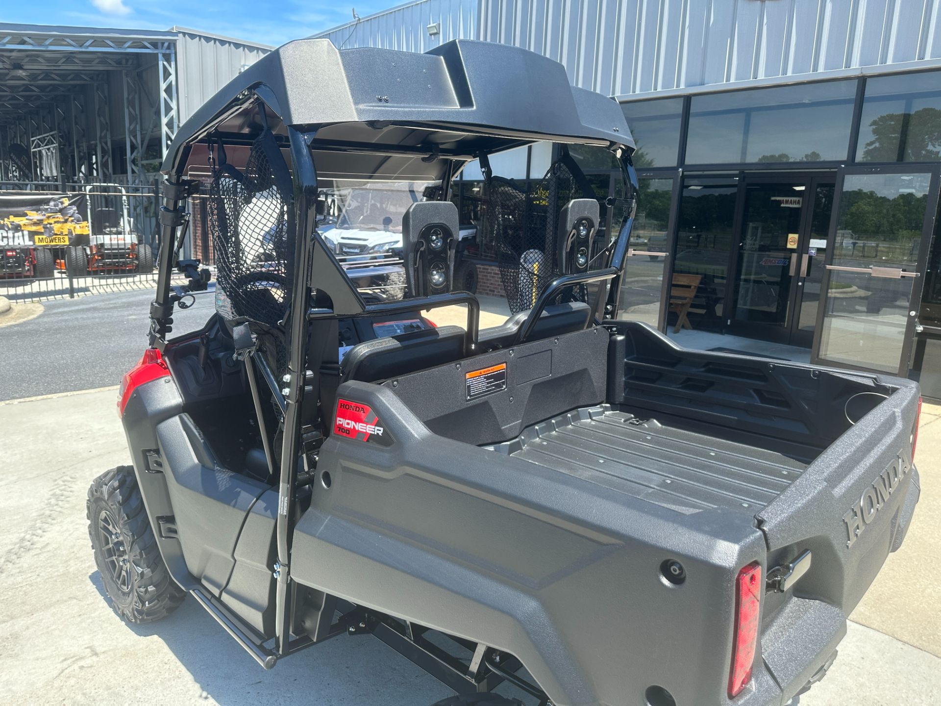 2025 Honda Pioneer 700 Deluxe in Greenville, North Carolina - Photo 35