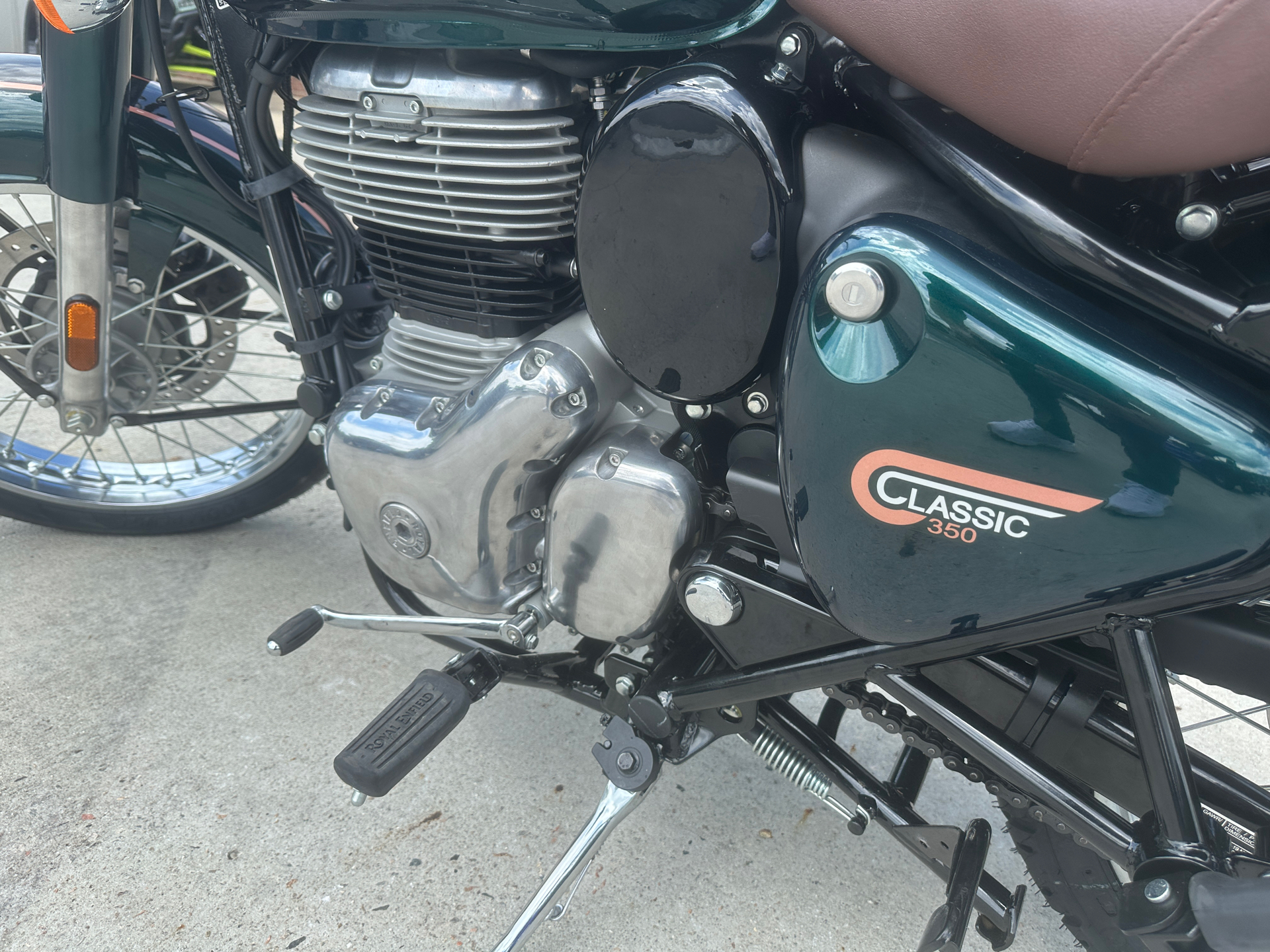 2023 Royal Enfield Classic 350 in Greenville, North Carolina - Photo 18