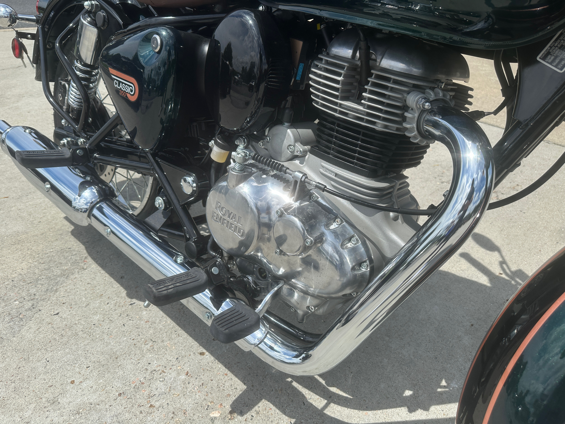 2023 Royal Enfield Classic 350 in Greenville, North Carolina - Photo 35