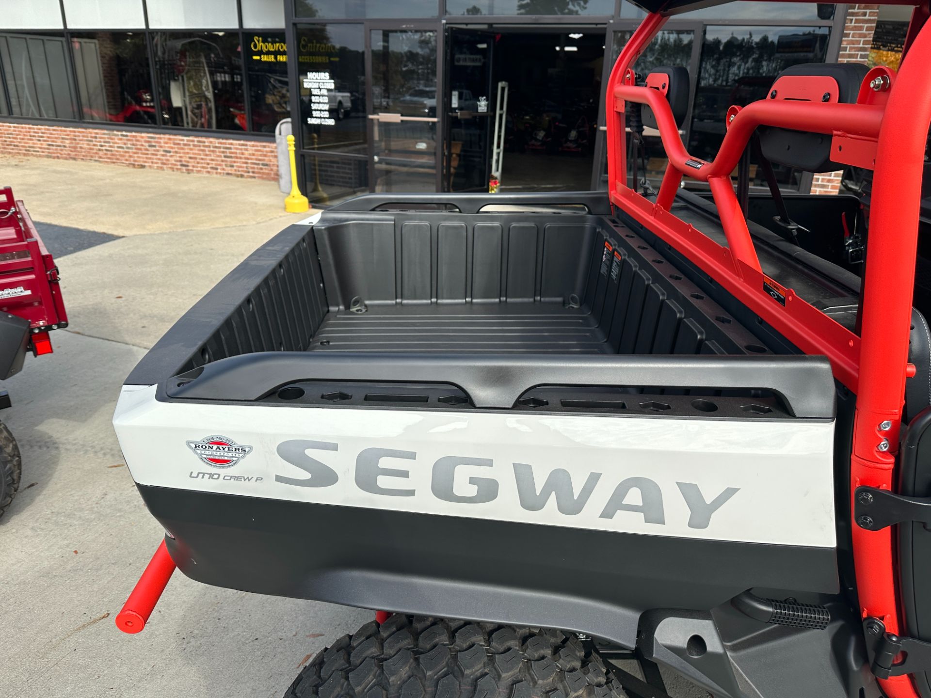 2024 Segway Powersports UT10 P Crew in Greenville, North Carolina - Photo 14