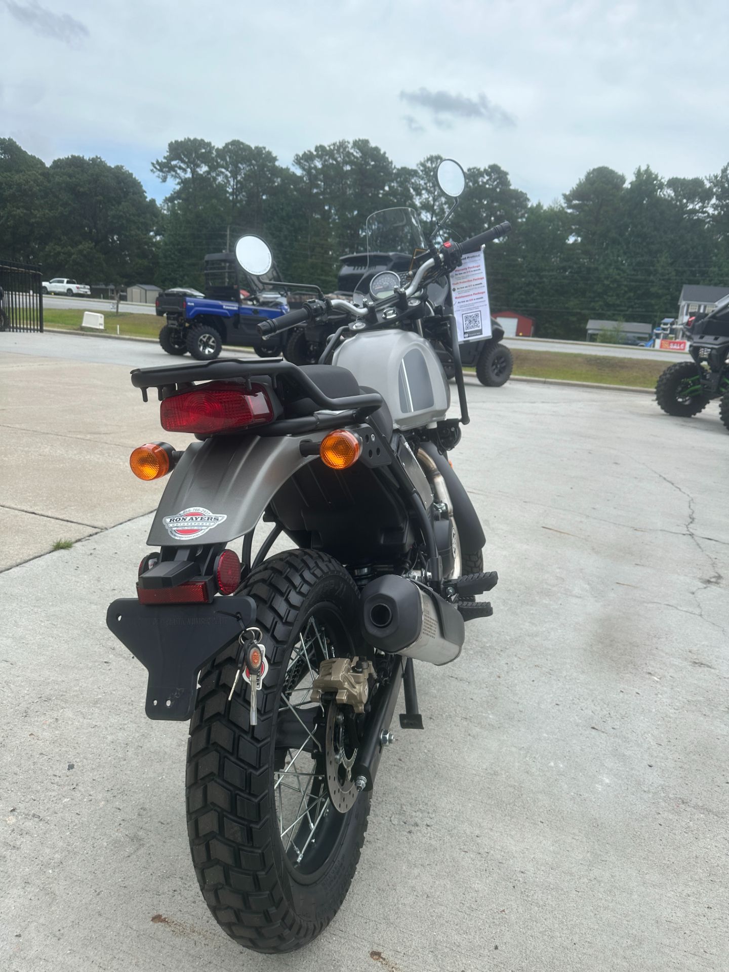 2023 Royal Enfield Himalayan in Greenville, North Carolina - Photo 15