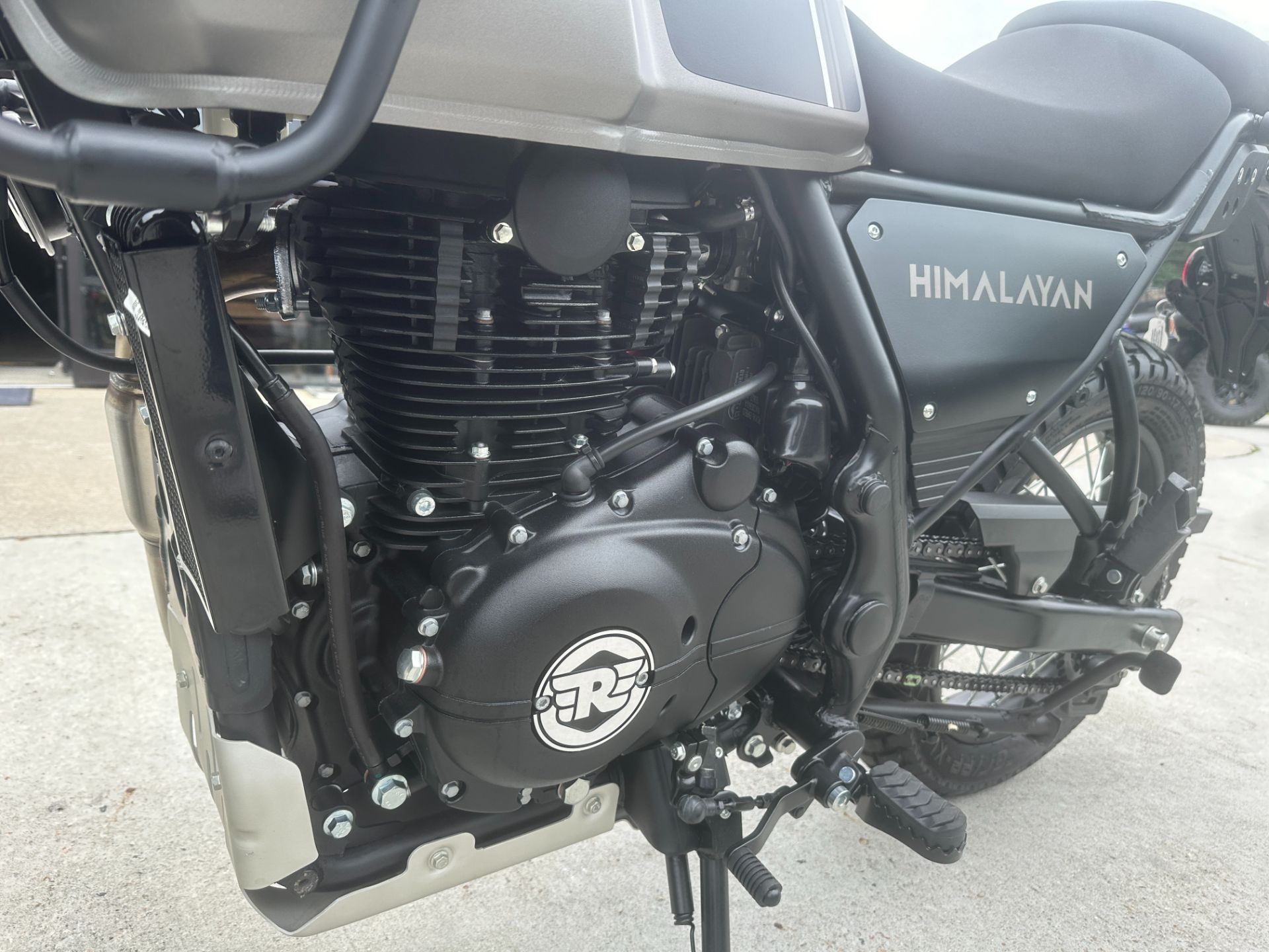 2023 Royal Enfield Himalayan in Greenville, North Carolina - Photo 23