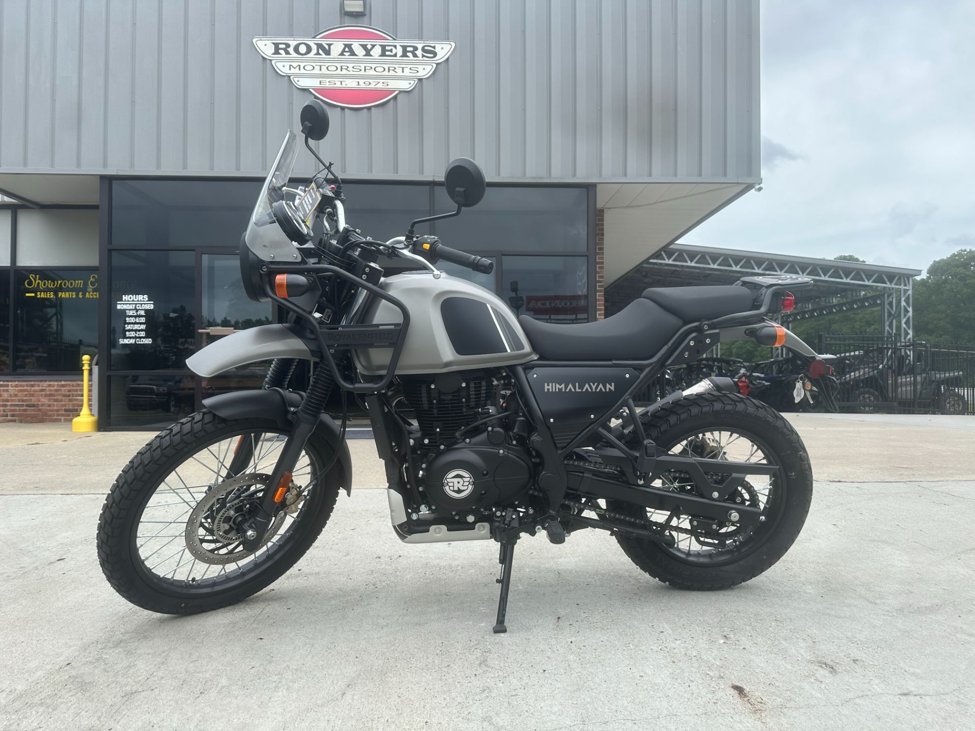 2023 Royal Enfield Himalayan in Greenville, North Carolina - Photo 35