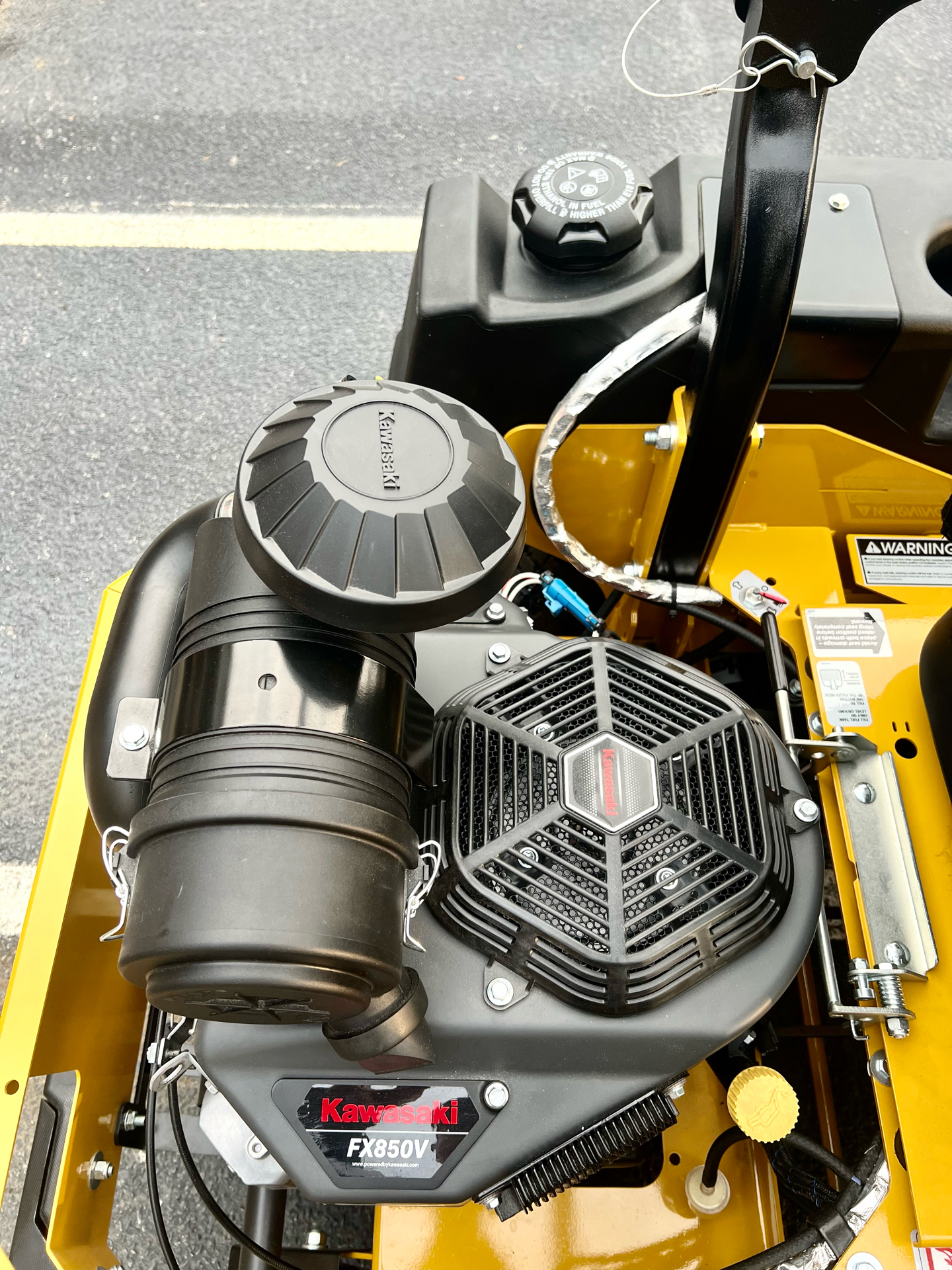 2022 Hustler Turf Equipment X-ONE 52 in. Kawasaki FX850 27 hp in Greenville, North Carolina - Photo 9
