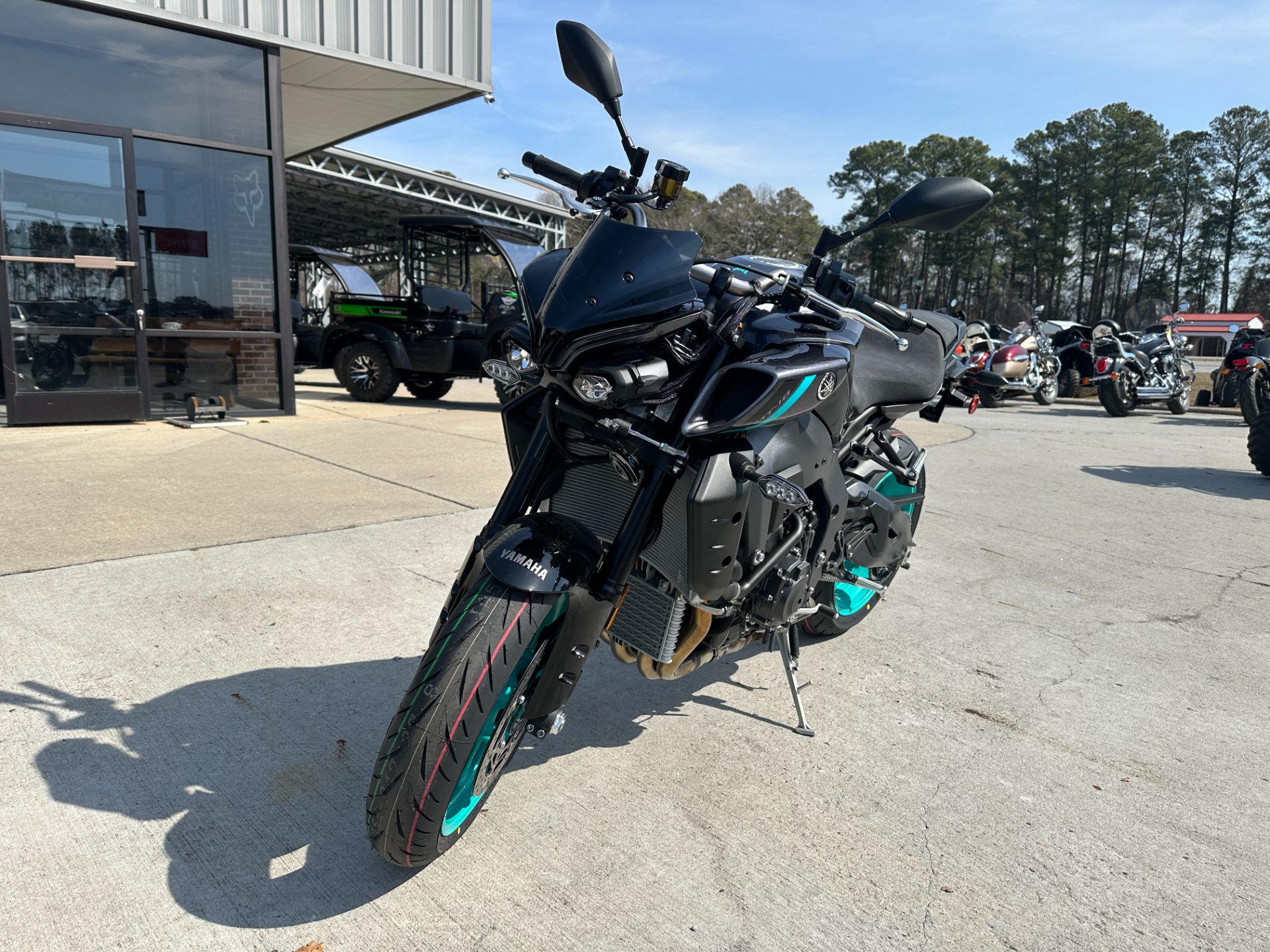 2024 Yamaha MT-10 in Greenville, North Carolina - Photo 19