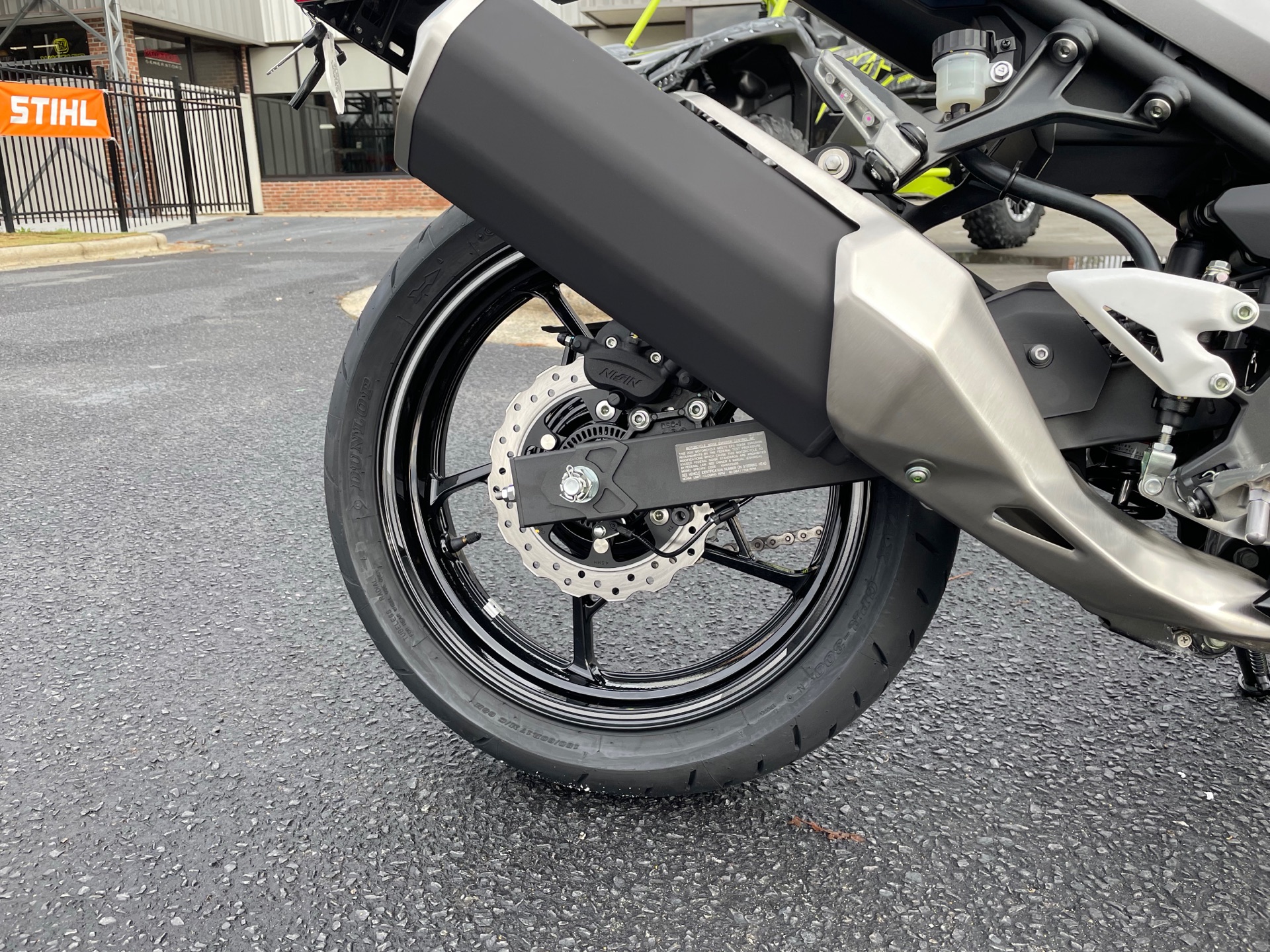 2022 Kawasaki Ninja 400 ABS in Greenville, North Carolina - Photo 18