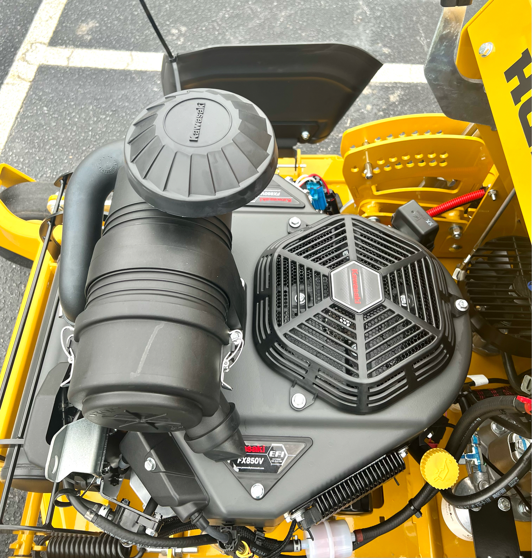 2023 Hustler Turf Equipment Super S 52 in. Kawasaki FX850 EFI 29.5 hp in Greenville, North Carolina - Photo 5