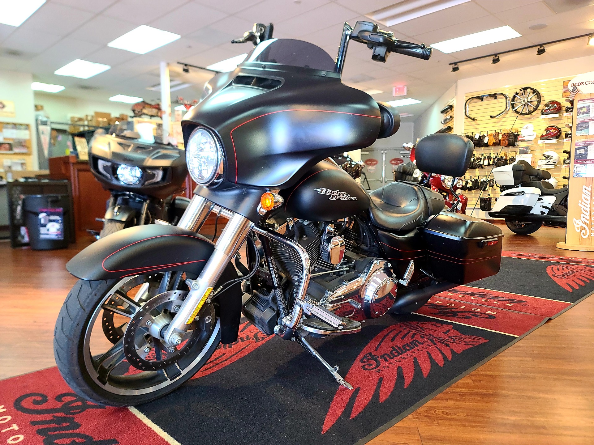 2014 Harley-Davidson Street Glide® Special in EL Cajon, California - Photo 6