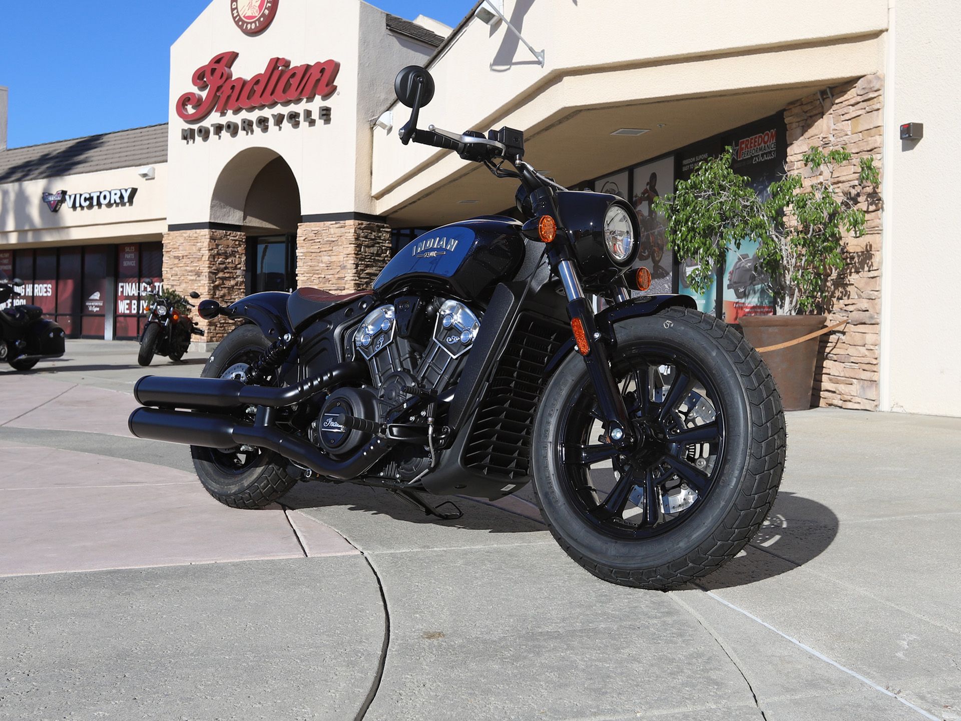 2022 Indian Motorcycle Scout® Bobber ABS Icon in EL Cajon, California - Photo 2