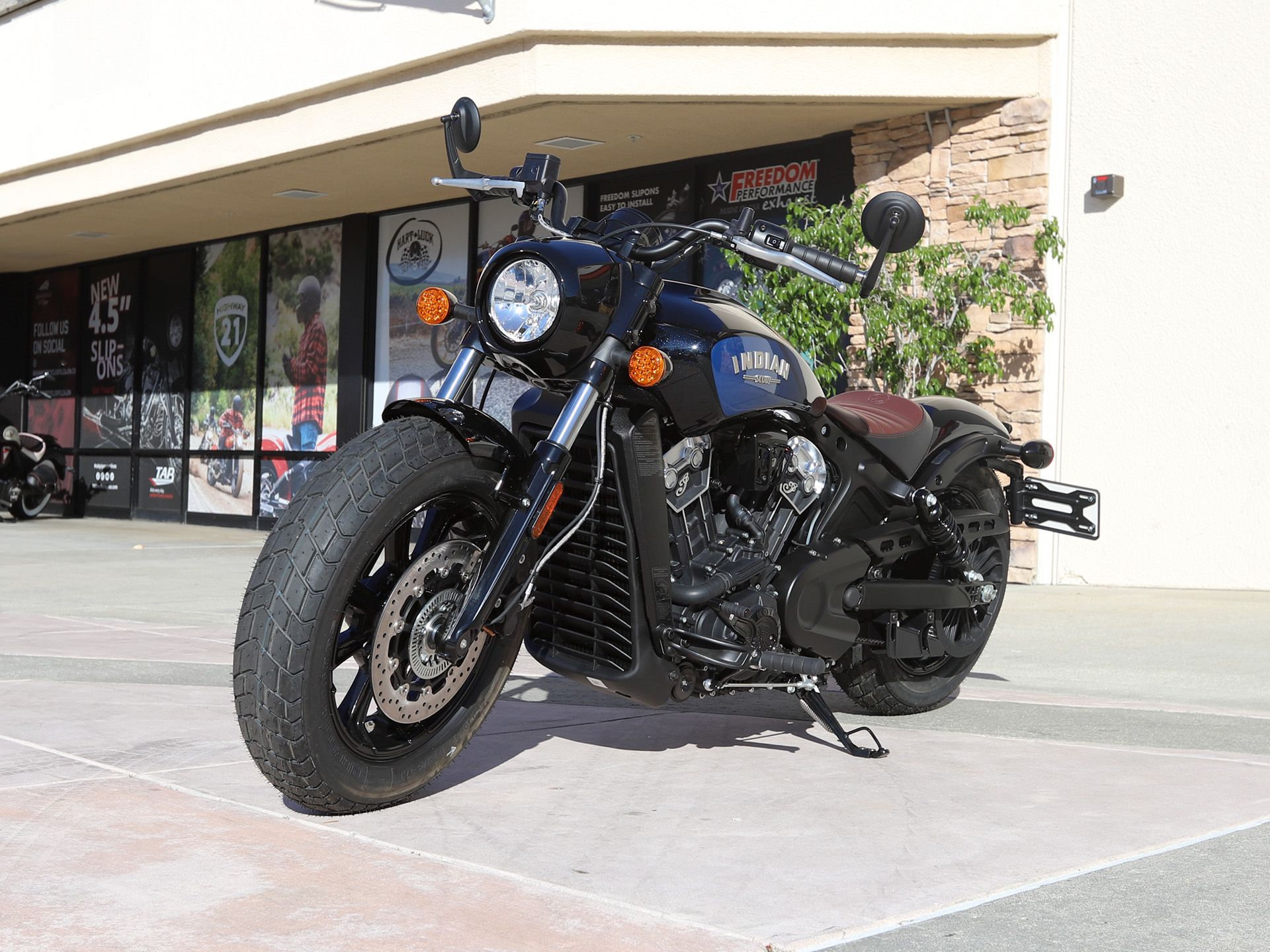 2022 Indian Motorcycle Scout® Bobber ABS Icon in EL Cajon, California - Photo 5