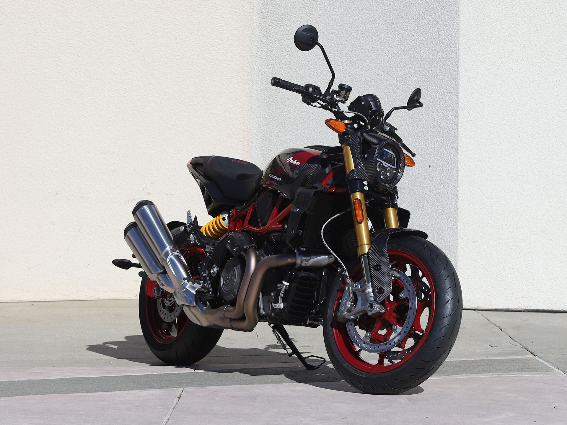 2024 Indian Motorcycle FTR R Carbon in EL Cajon, California - Photo 2