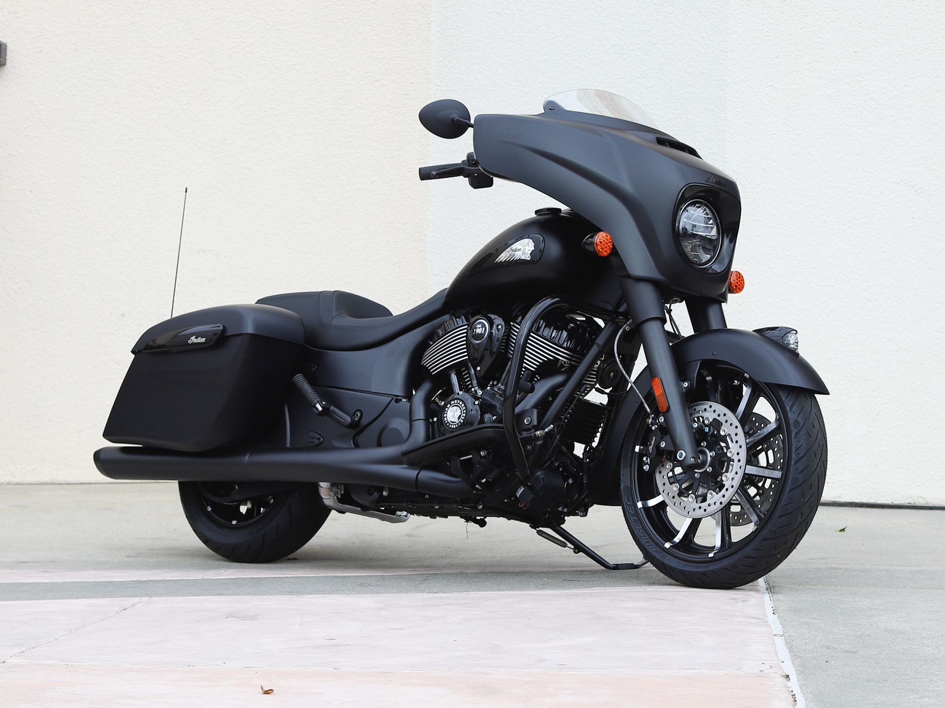 2023 Indian Motorcycle Chieftain® Dark Horse® in EL Cajon, California - Photo 2