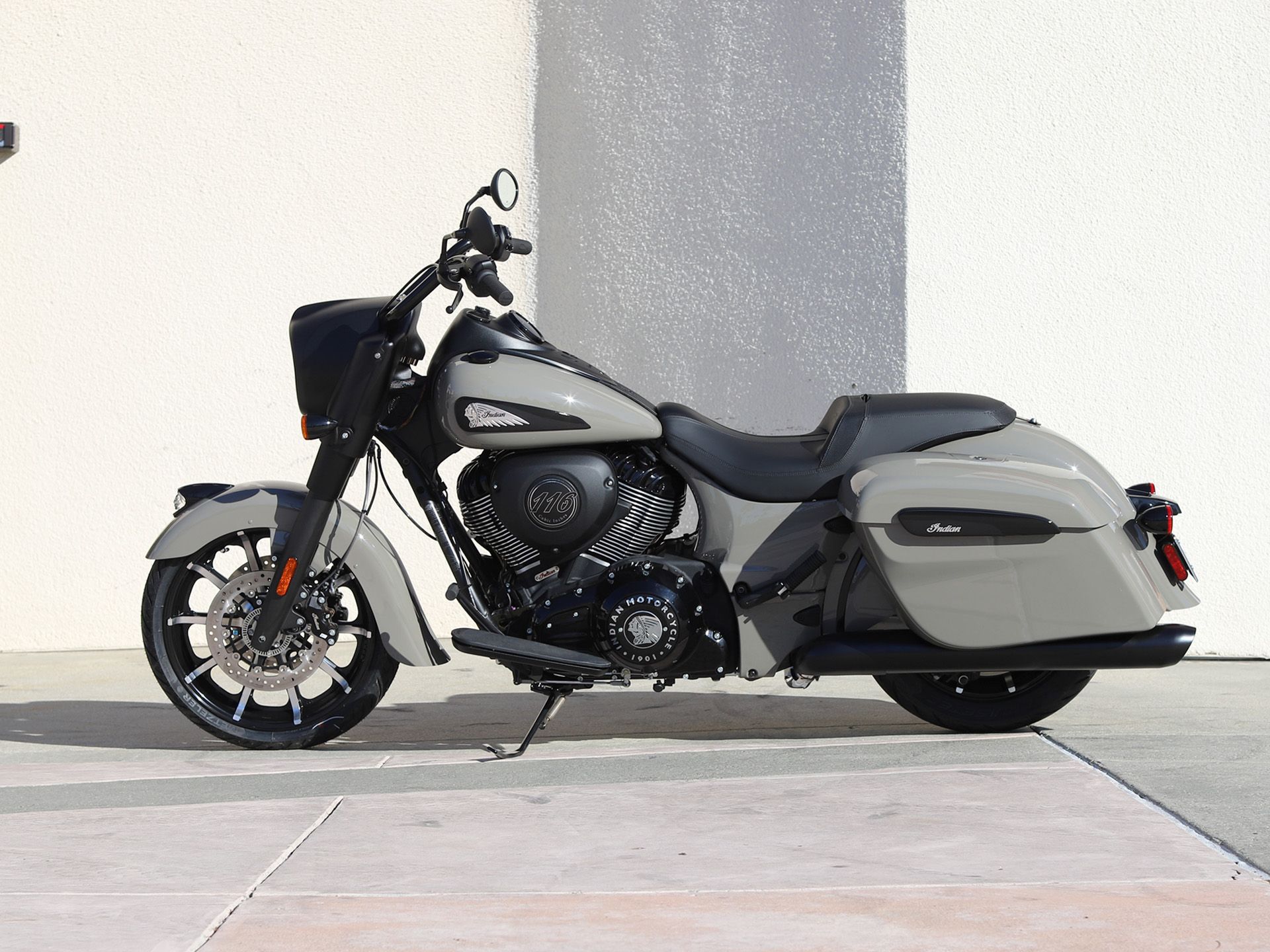 2023 Indian Motorcycle Springfield® Dark Horse® in EL Cajon, California - Photo 5