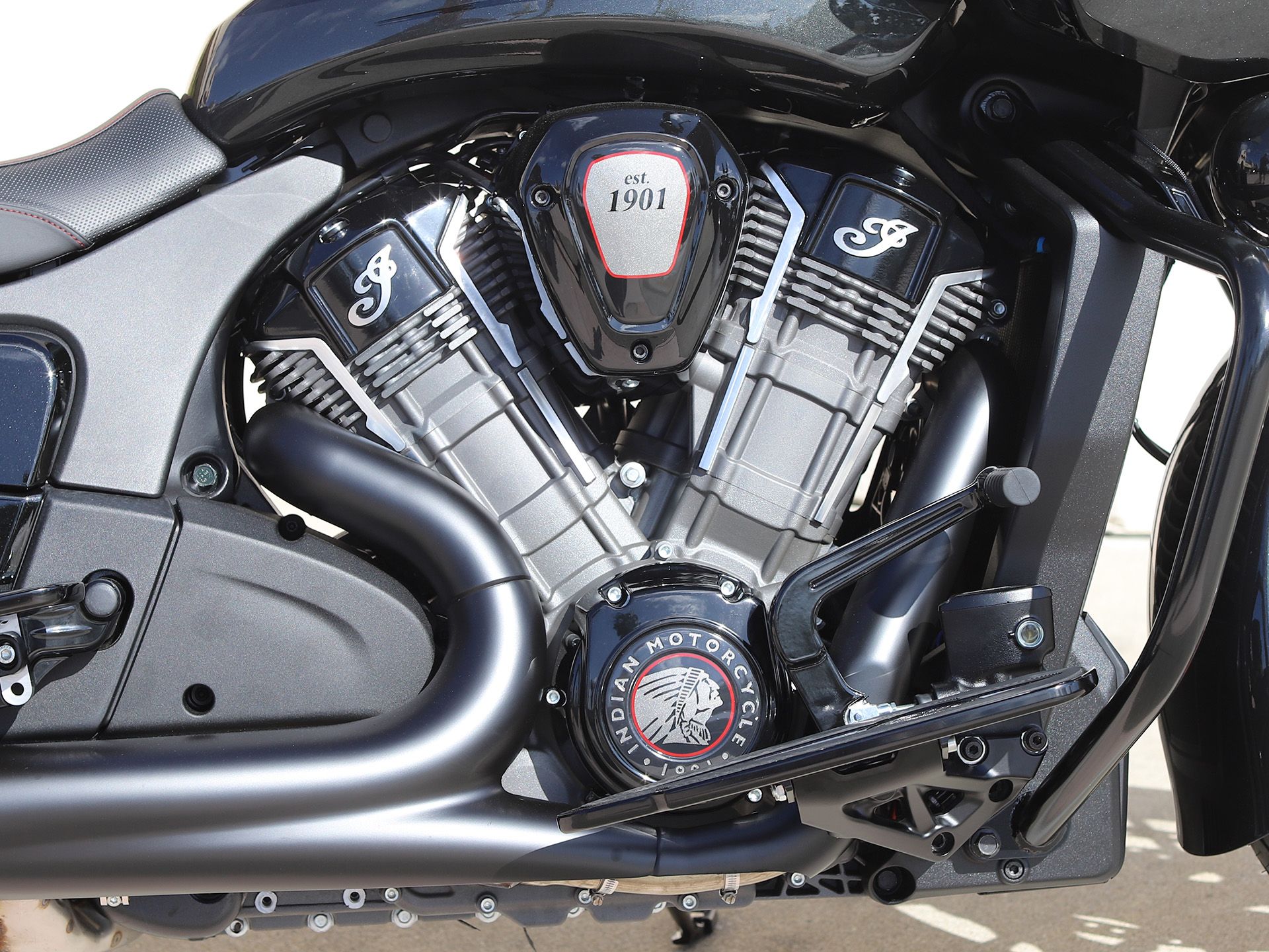 2024 Indian Motorcycle Challenger® Elite in EL Cajon, California - Photo 11