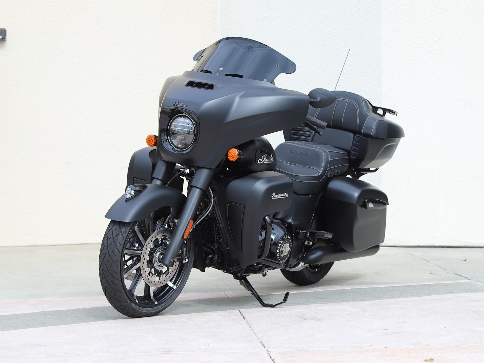2023 Indian Motorcycle Roadmaster® Dark Horse® in EL Cajon, California - Photo 4