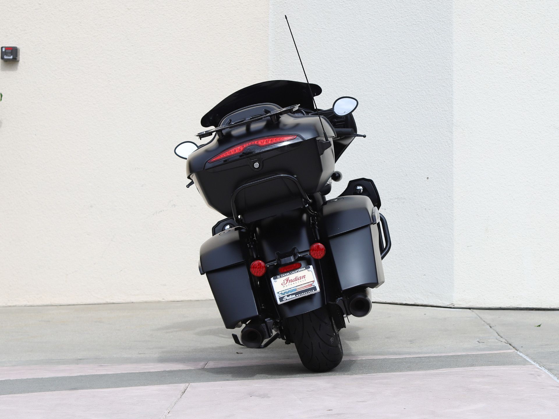 2023 Indian Motorcycle Roadmaster® Dark Horse® in EL Cajon, California - Photo 6
