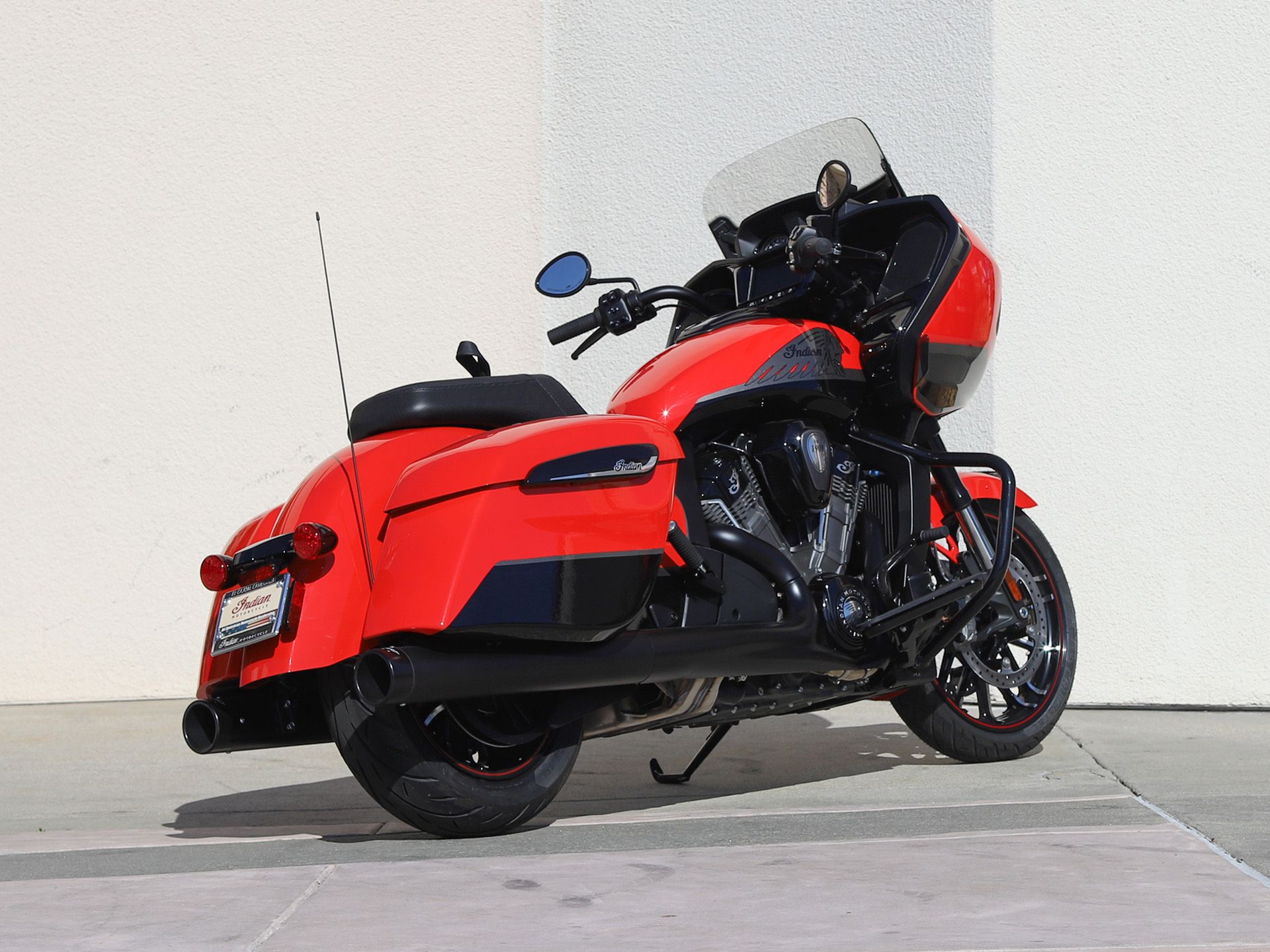 2023 Indian Motorcycle Challenger® Dark Horse® in EL Cajon, California - Photo 8