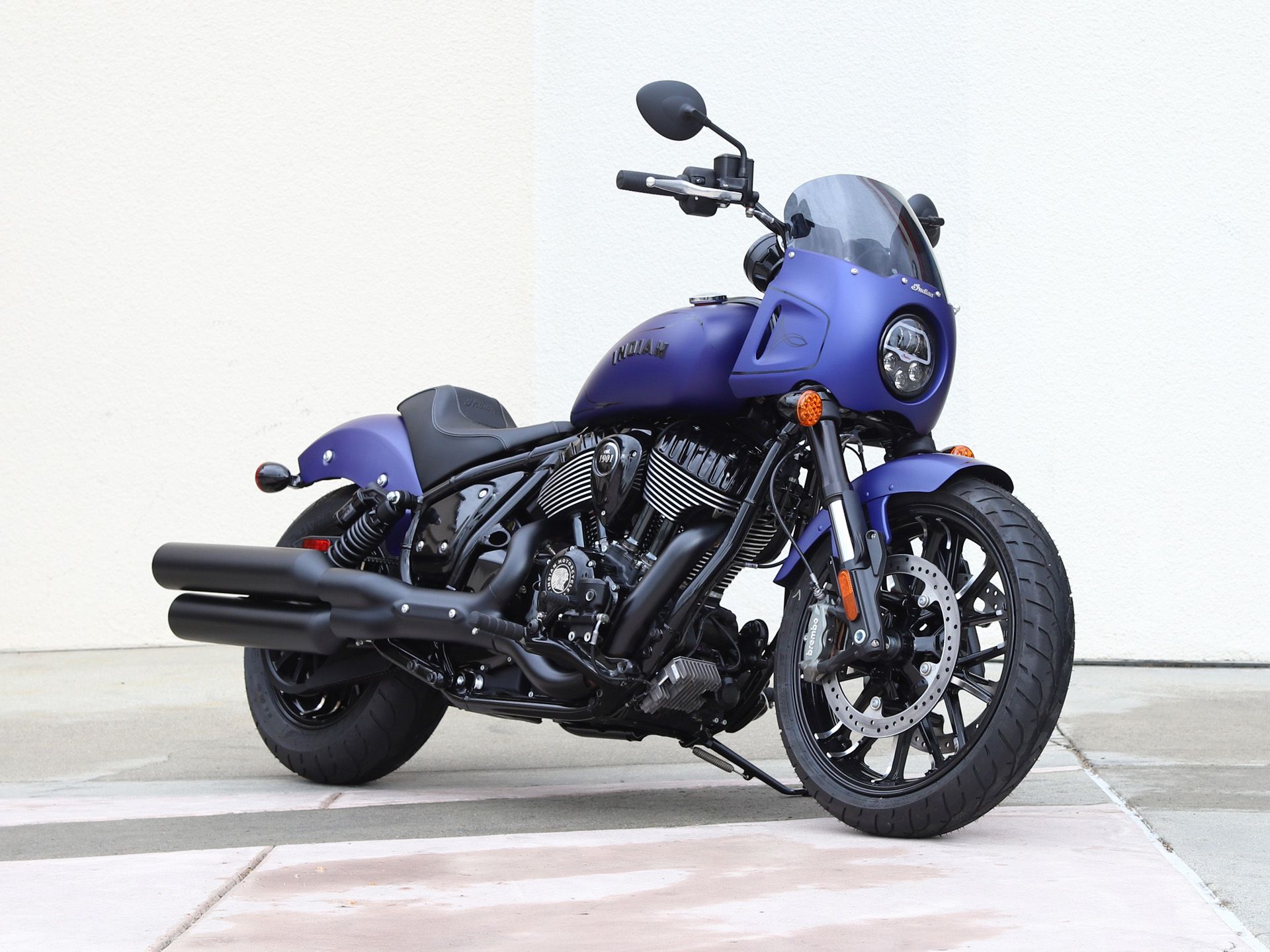 2023 Indian Motorcycle Sport Chief Dark Horse® Icon in EL Cajon, California - Photo 2