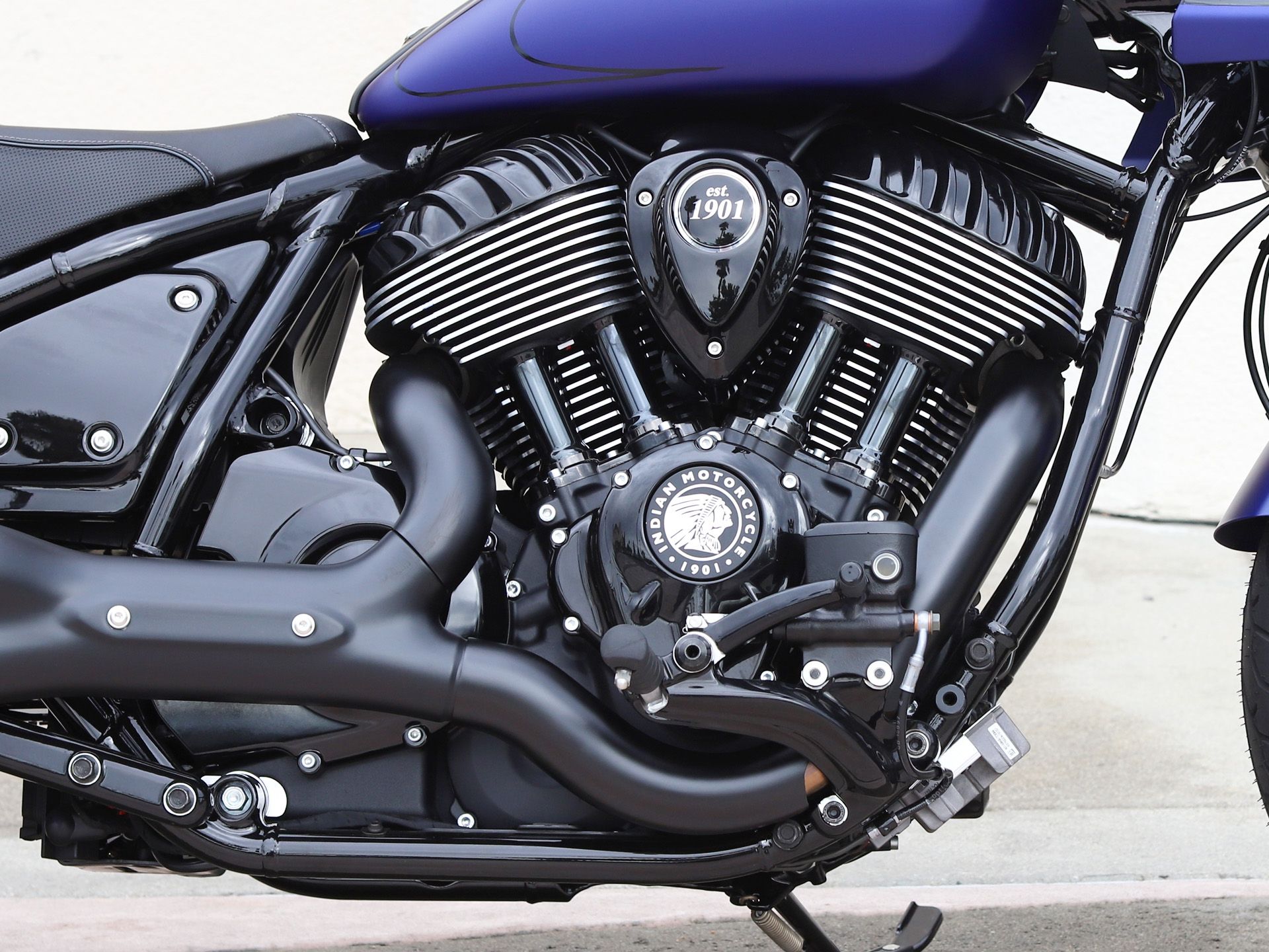 2023 Indian Motorcycle Sport Chief Dark Horse® Icon in EL Cajon, California - Photo 9