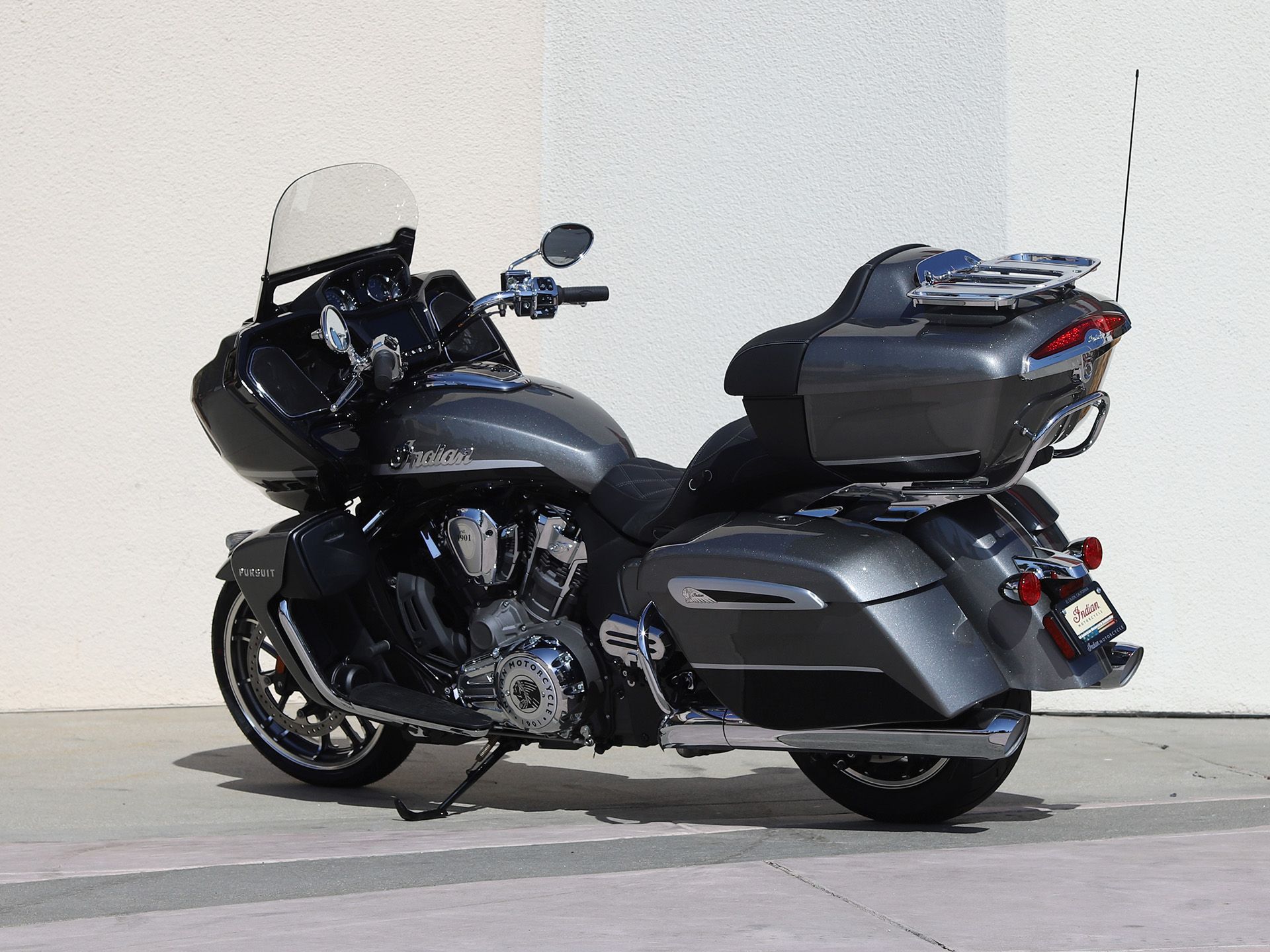 2024 Indian Motorcycle Pursuit® Limited® with PowerBand Audio Package in EL Cajon, California - Photo 6