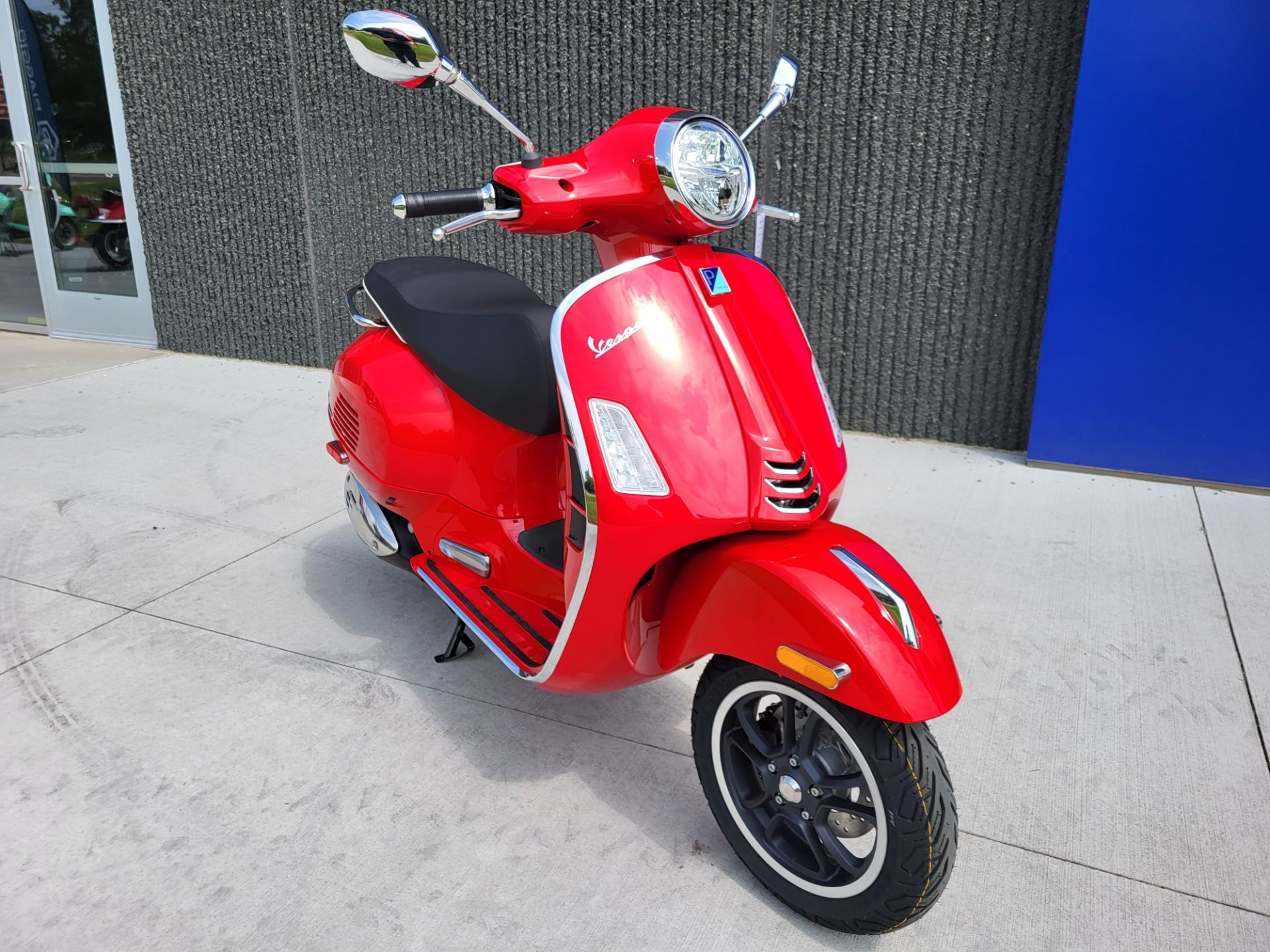 2024 Vespa GTS Super 300 in Forest Lake, Minnesota - Photo 1