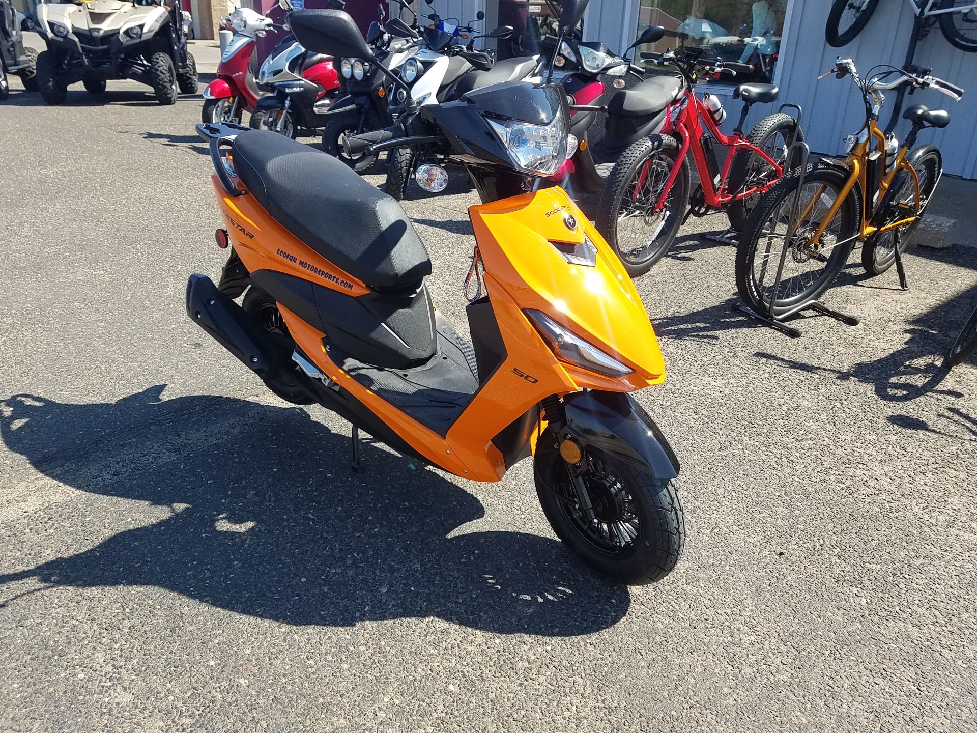 2022 ZHNG Racestar 150cc Scooter in Forest Lake, Minnesota - Photo 2