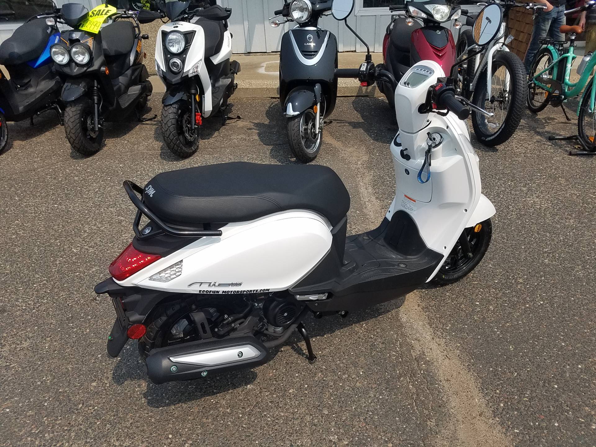 2022 SYM Mio 49cc Scooter in Forest Lake, Minnesota - Photo 7