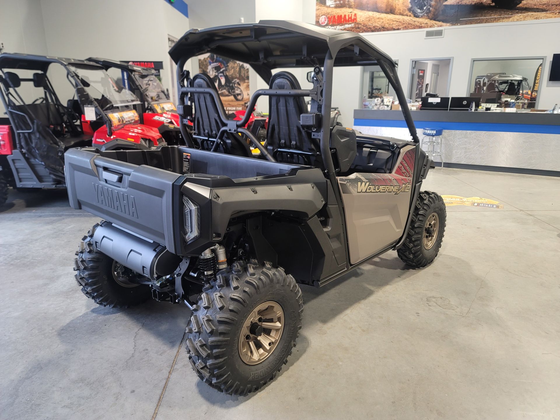 2024 Yamaha Wolverine RMAX2 1000 XT-R in Forest Lake, Minnesota - Photo 9