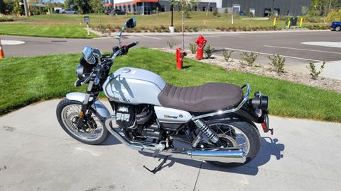 2022 Moto Guzzi V7 Special E5 in Columbus, Minnesota - Photo 3